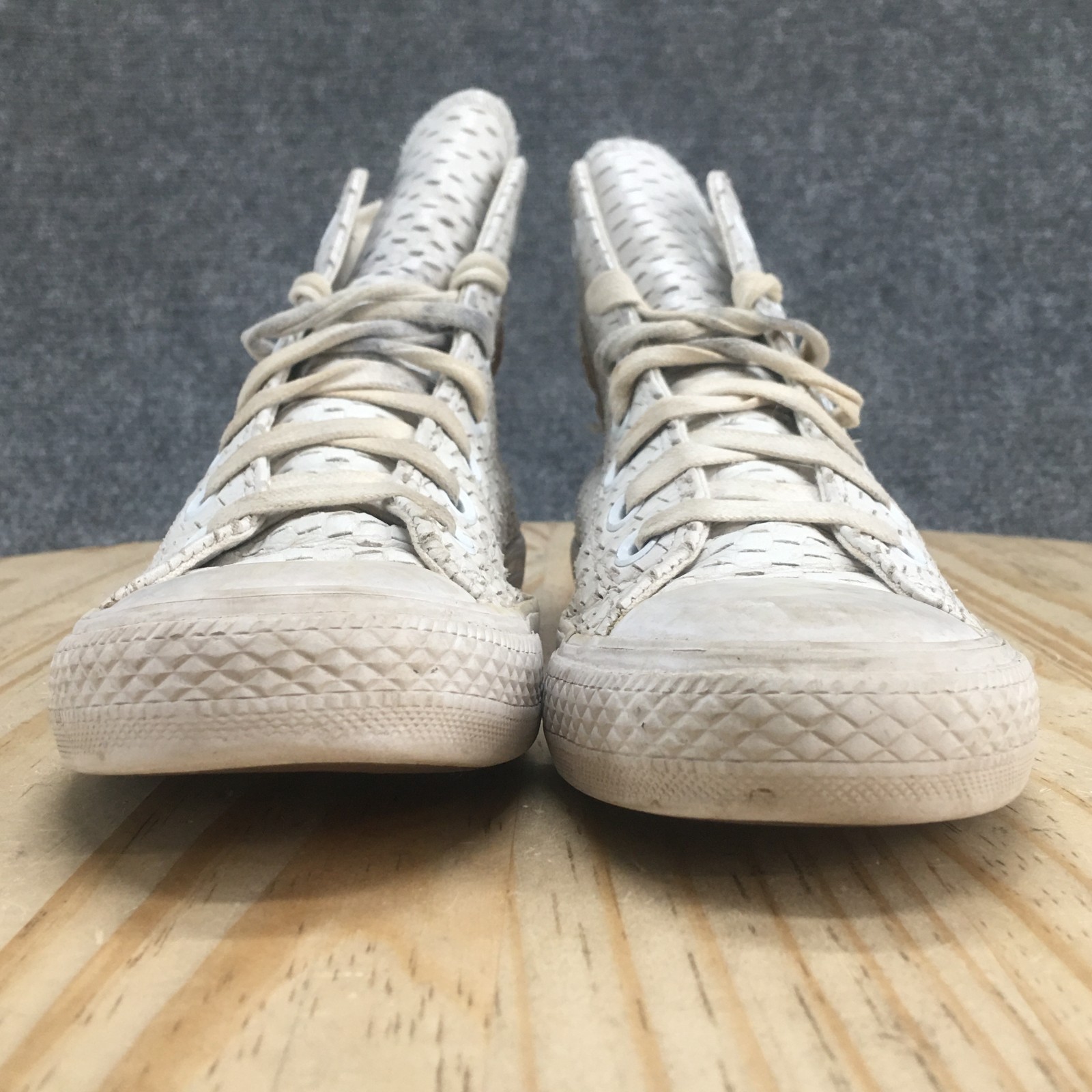 Converse Shoes Mens 4 Womens 6 Chuck Taylor All Star Hi-Top Sneaker White Casual