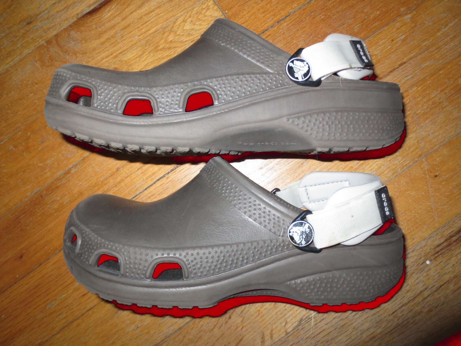 Women’s Crocs All terrain Brown W/Tan Heel Size 6 Men’s Size 4 VGC