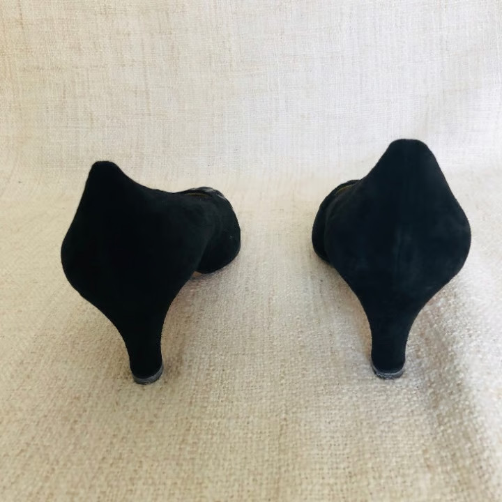 Bottega Veneta Black Suede Pointed Toe Pumps Woven Toe 8B