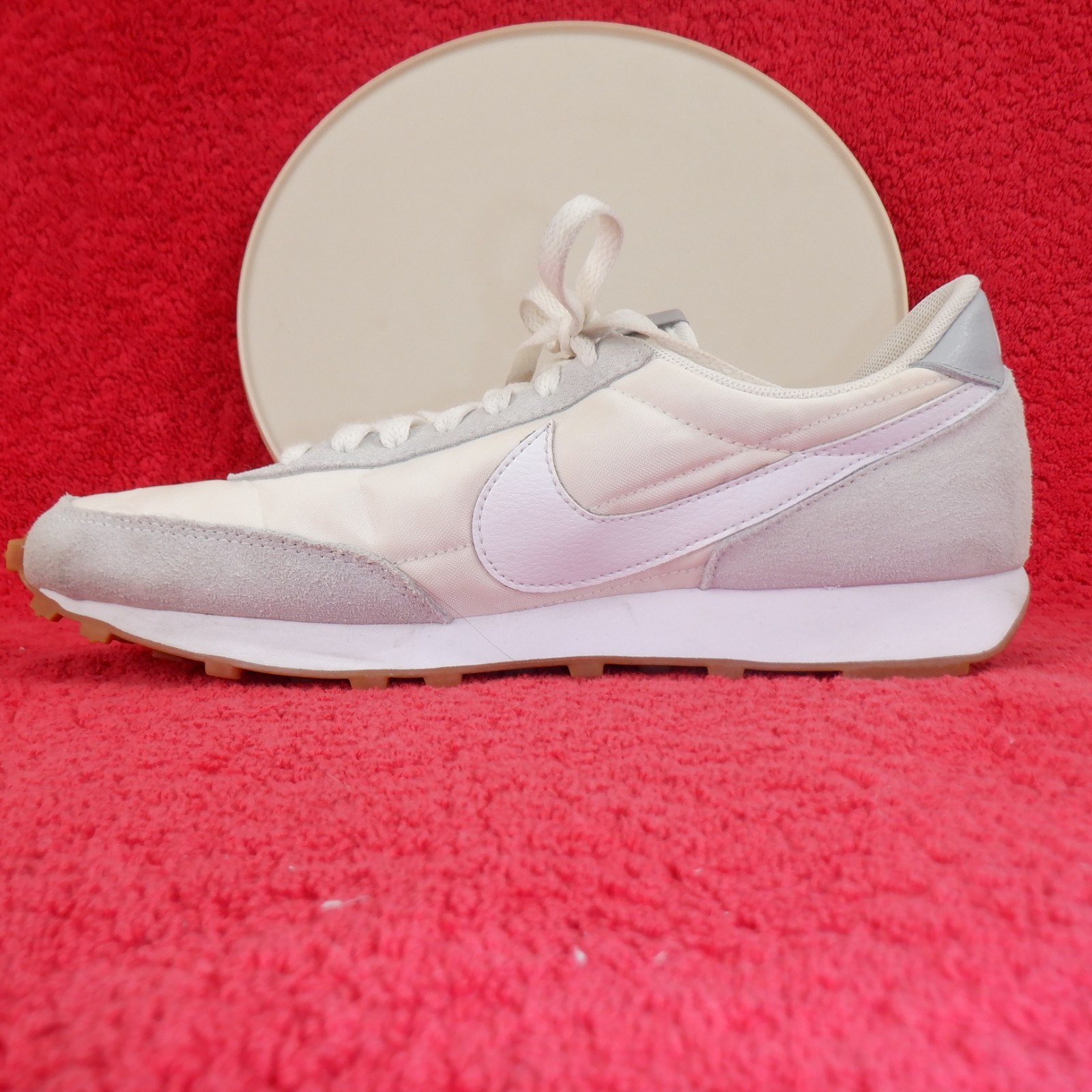 Nike Womens Daybreak CK2351-101 White & Gray Running Shoes Sneakers Size 9