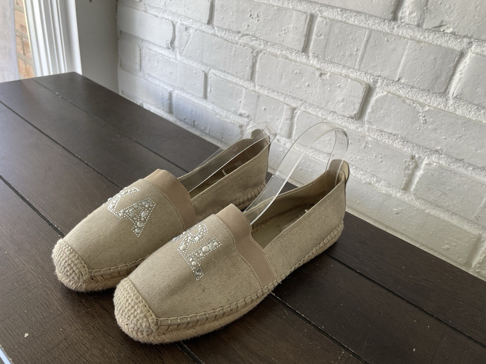 Karl Lagerfeld Cream Studded/Pearl Espadrilles Womens Slip On Shoes Size 9.5 M
