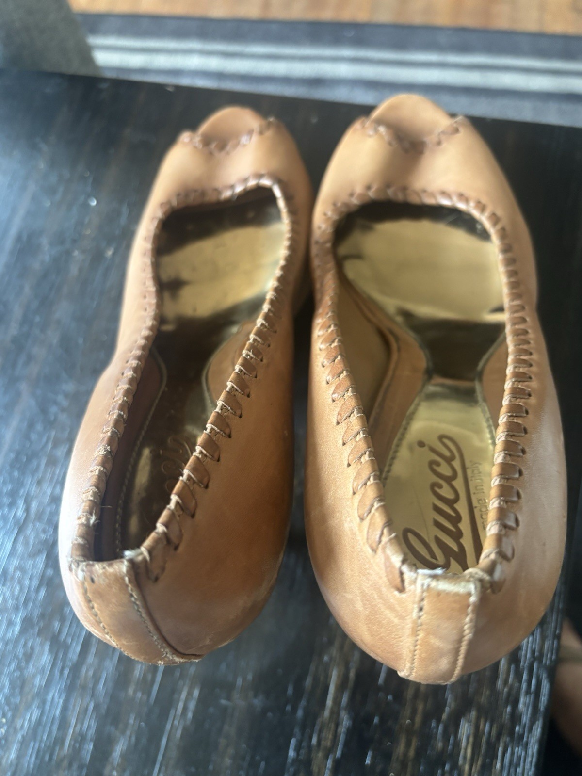 GUCCI Peep Toe Leather Platform Shoes Size 9