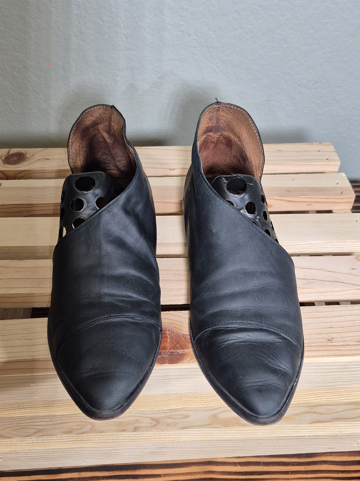 Free People Royale Flat Gray Black Leather Flats/booties Sz 7.5 US Spain 38