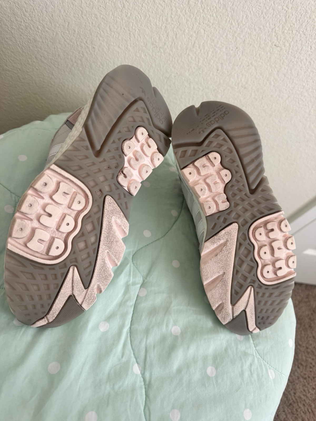 Adidas Nite Jogger Boost Grey One/Cloud White/Pink Tint Mesh Sneakers size 6