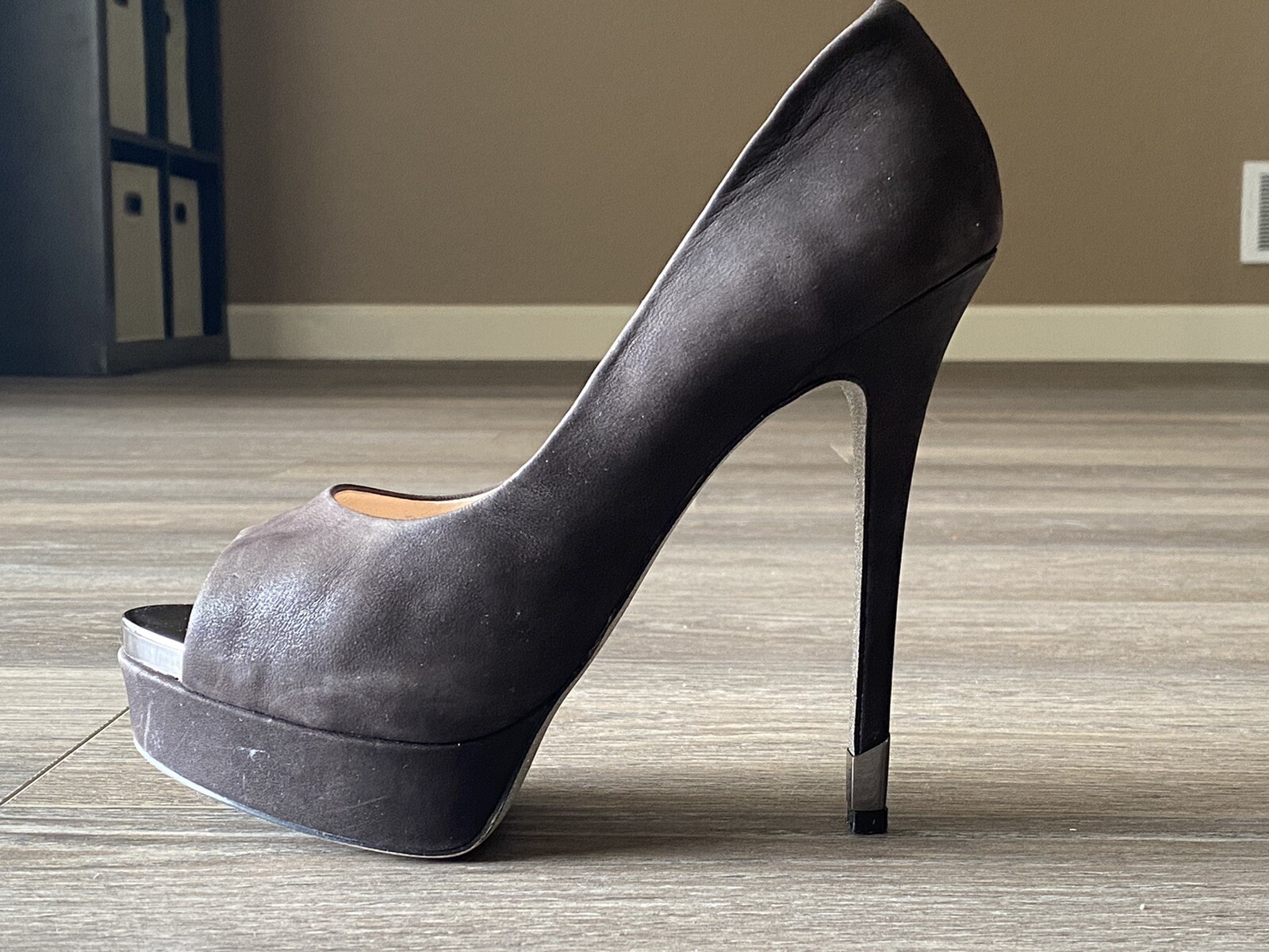 Very Highh Heels Sexy Women