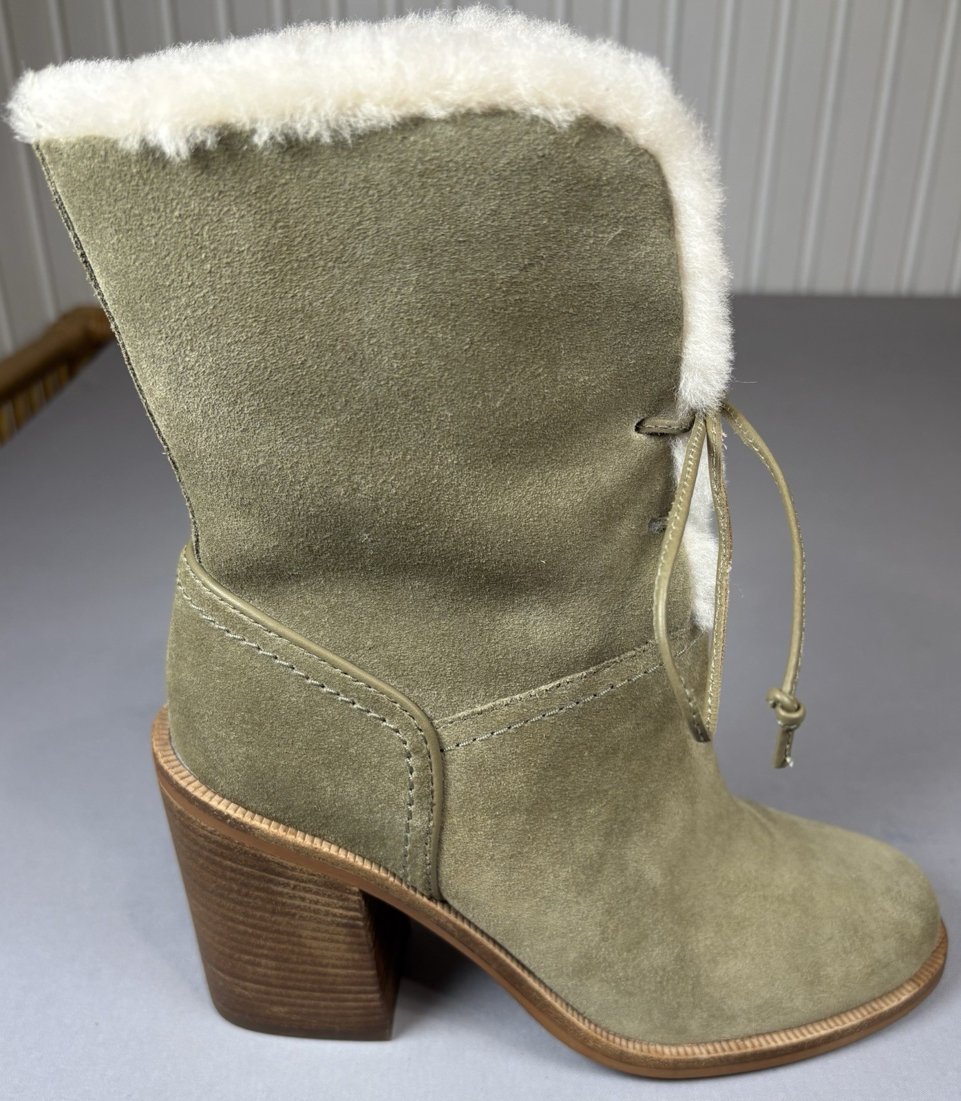 UGG Women’s 7 Shearling Suede Mid Calf Boots Olive Taupe 3.5″ Block Heel Rare