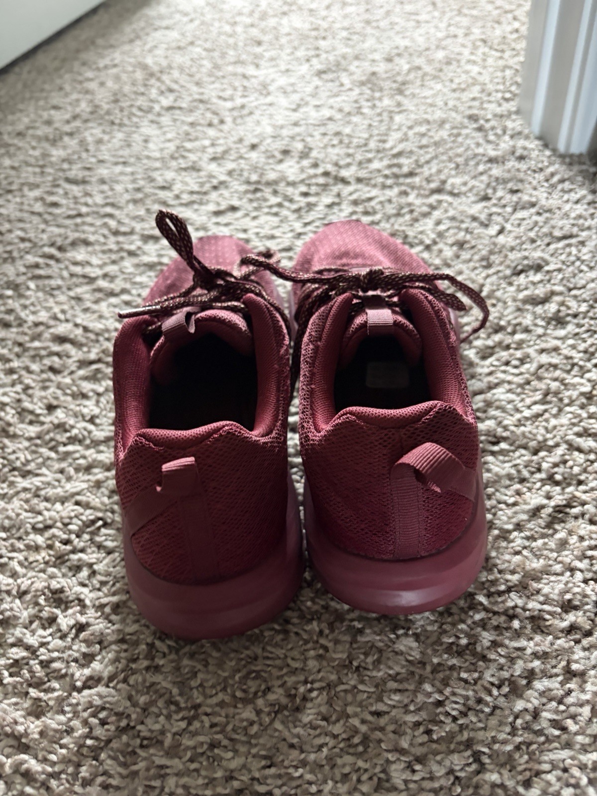 PUMA Women’s Burgundy Low Top Lace-Up Athletic Sneaker Solid Casual Activewear