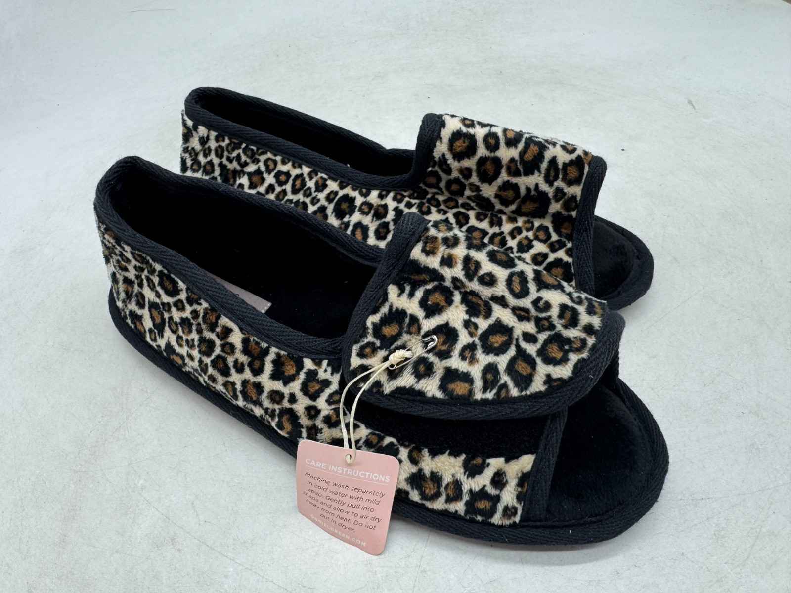 Daniel Green Tara II Terry Scuff Slippers Women’s Black Brown Open Toe – 8 WIDE