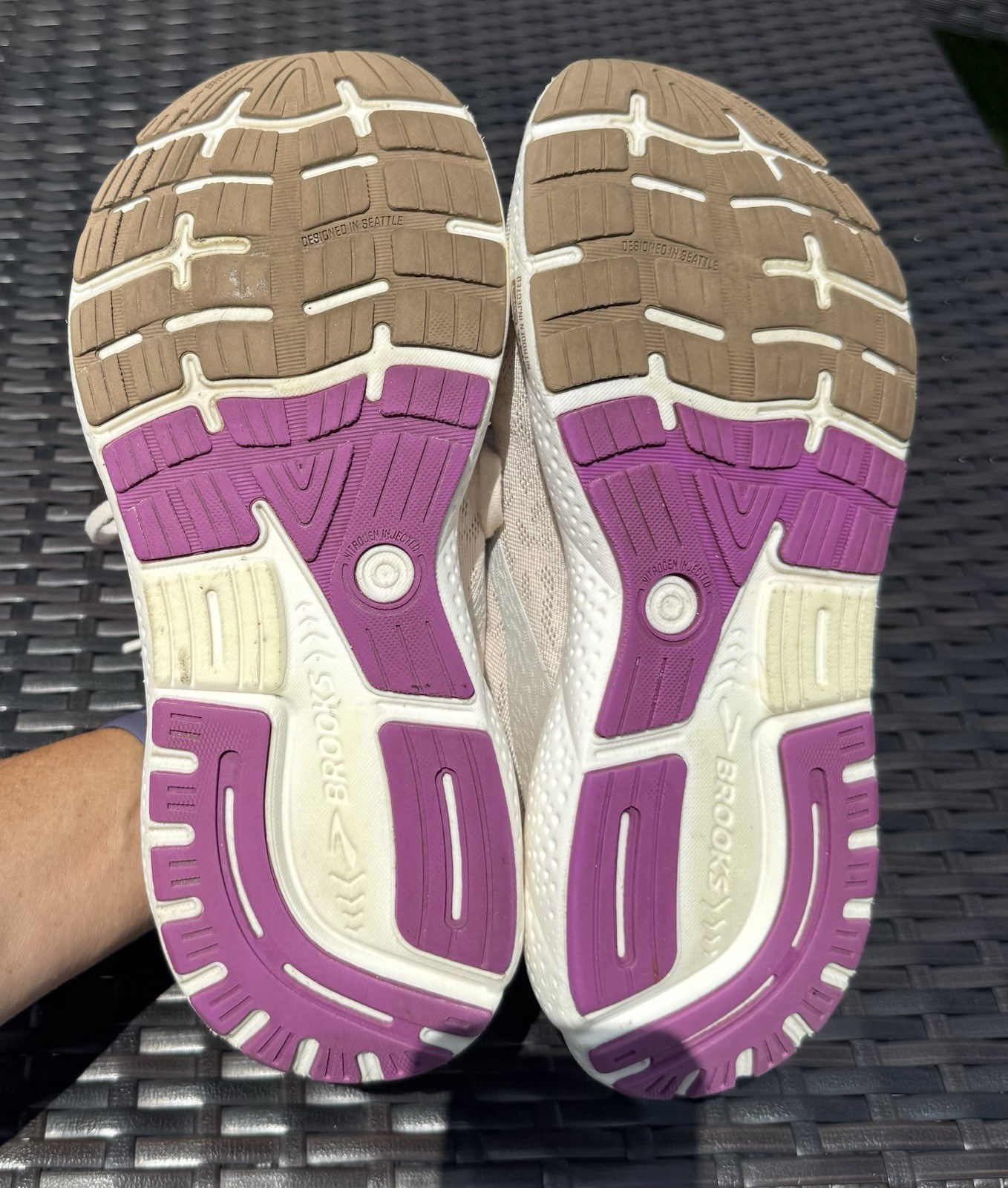 Brooks Ghost 16 Women’s Running Shoes Beige White Purple Low Top Lace Up
