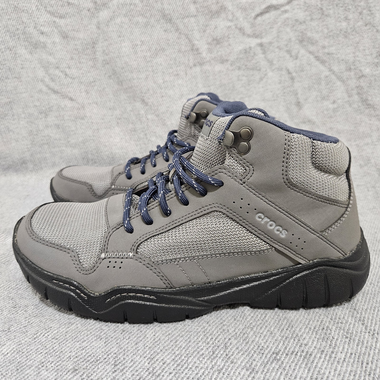 CROCS LiteRide Pacer Size M8/W10 Gray Lace Up Sneakers Shoes 204687