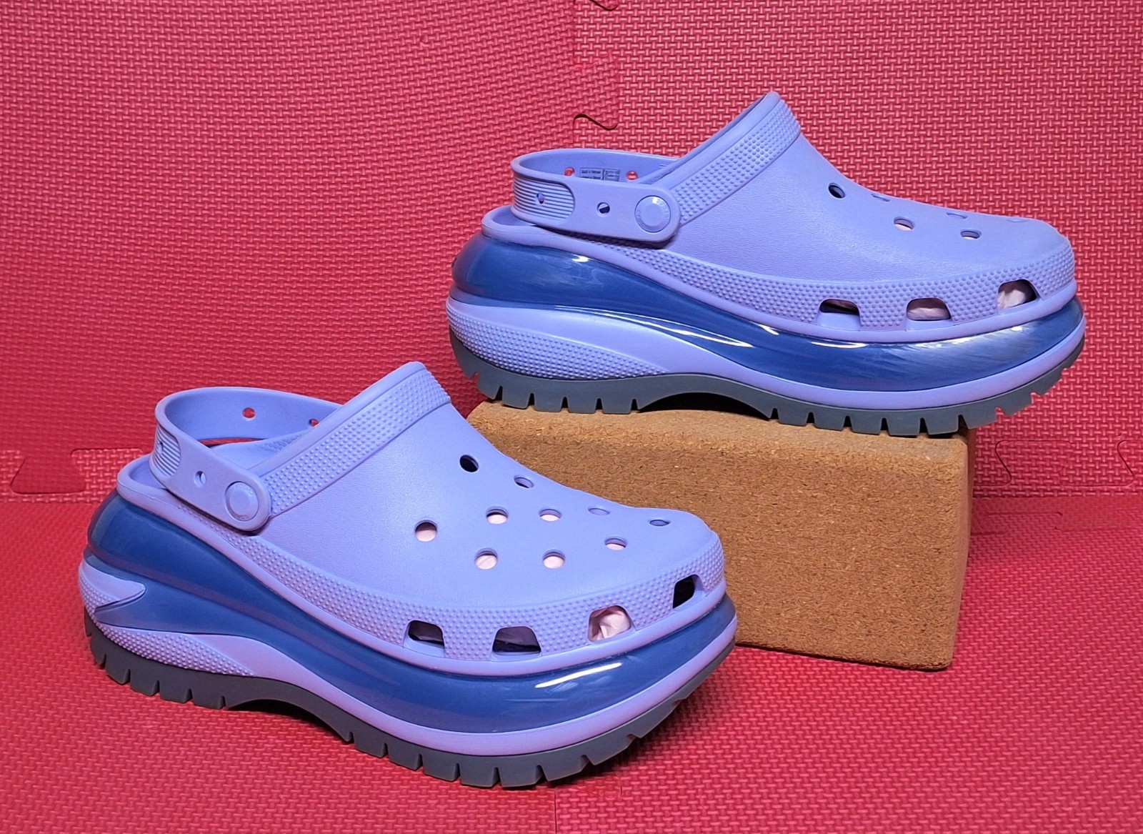 Crocs Mega Crush Platform Clog Shoes Moon Jelly Purple Lavender Size 9 Women’s