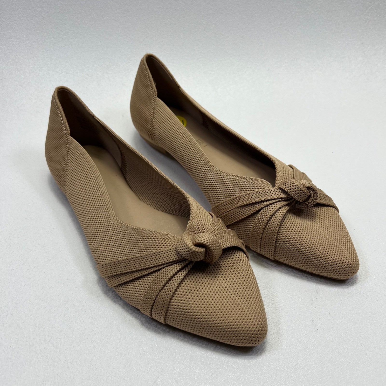 Tahari Catalina Flats Womens Size 9 Tan Knit Pointed Toe Knot Bow Ballet Slip On