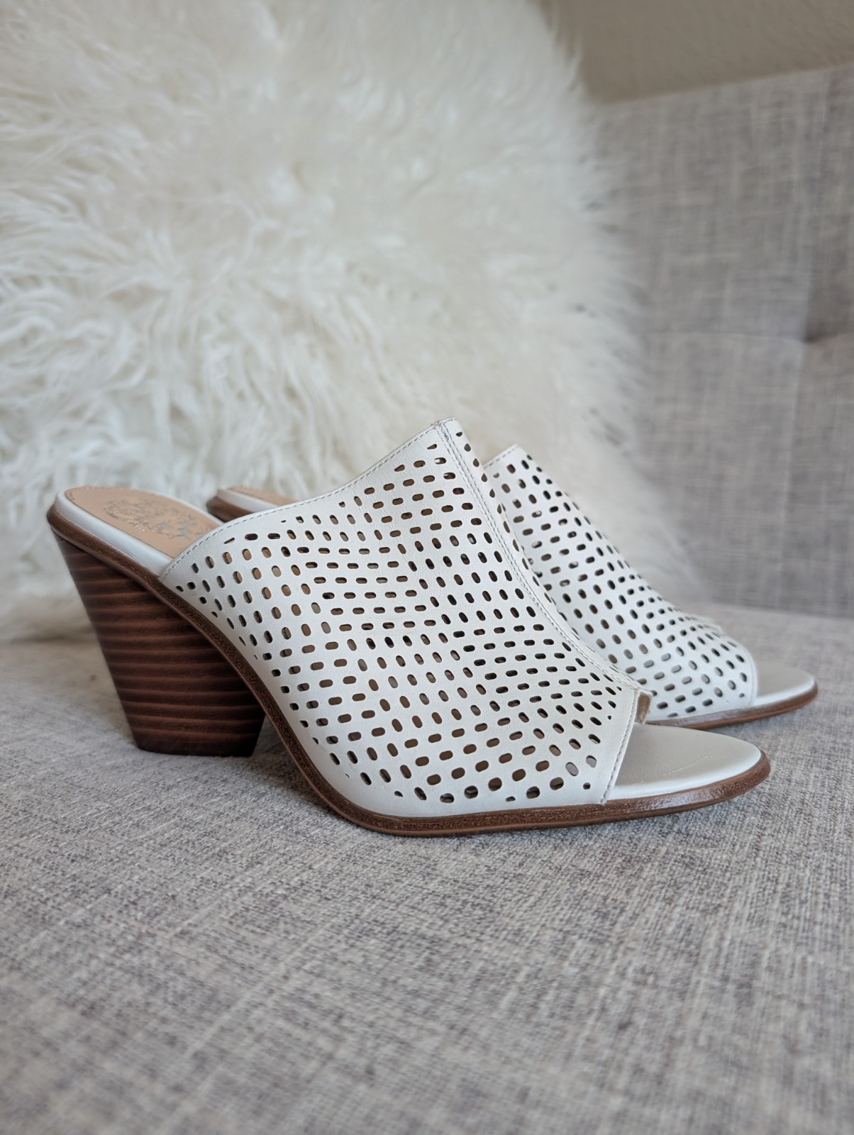 Vince Camuto Devina Mule Sandals Size 6.5 NEW