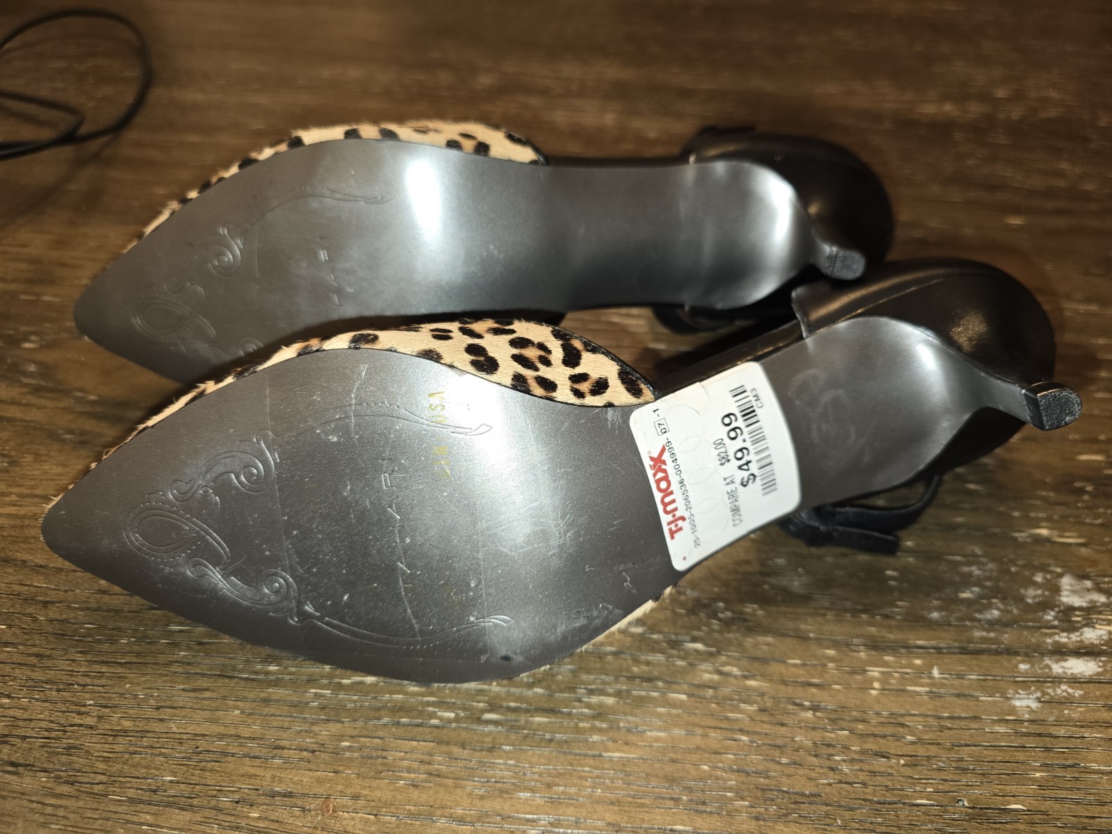 Tahari Leopard Calf Hair D’Orsay Heels Womens 7.5 Pointed Toe Kitten Heel Ankle