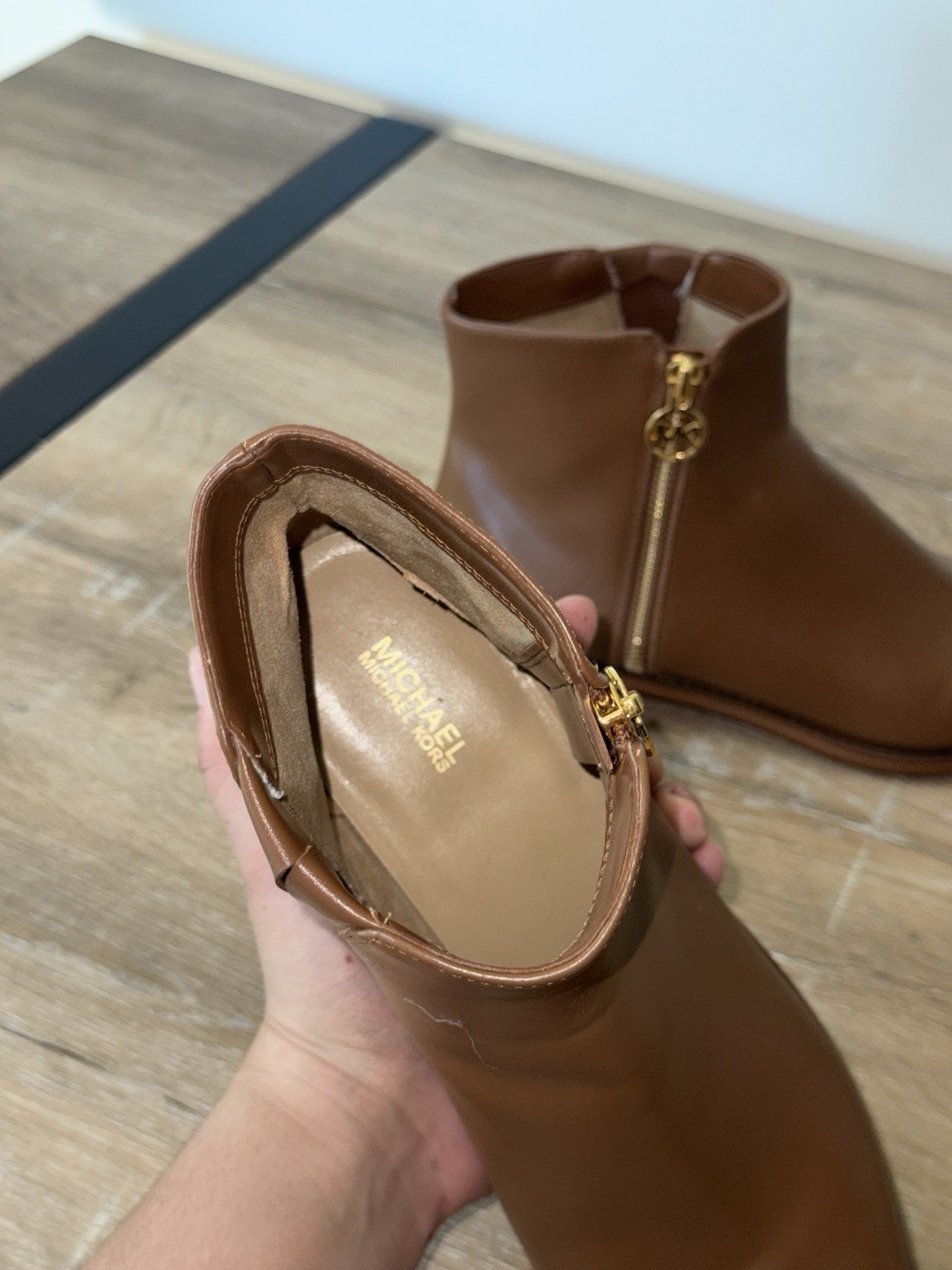 Michael Kors Britt Ankle Boots Luggage Brown Leather Size 9M NWOT Chelsea Boot