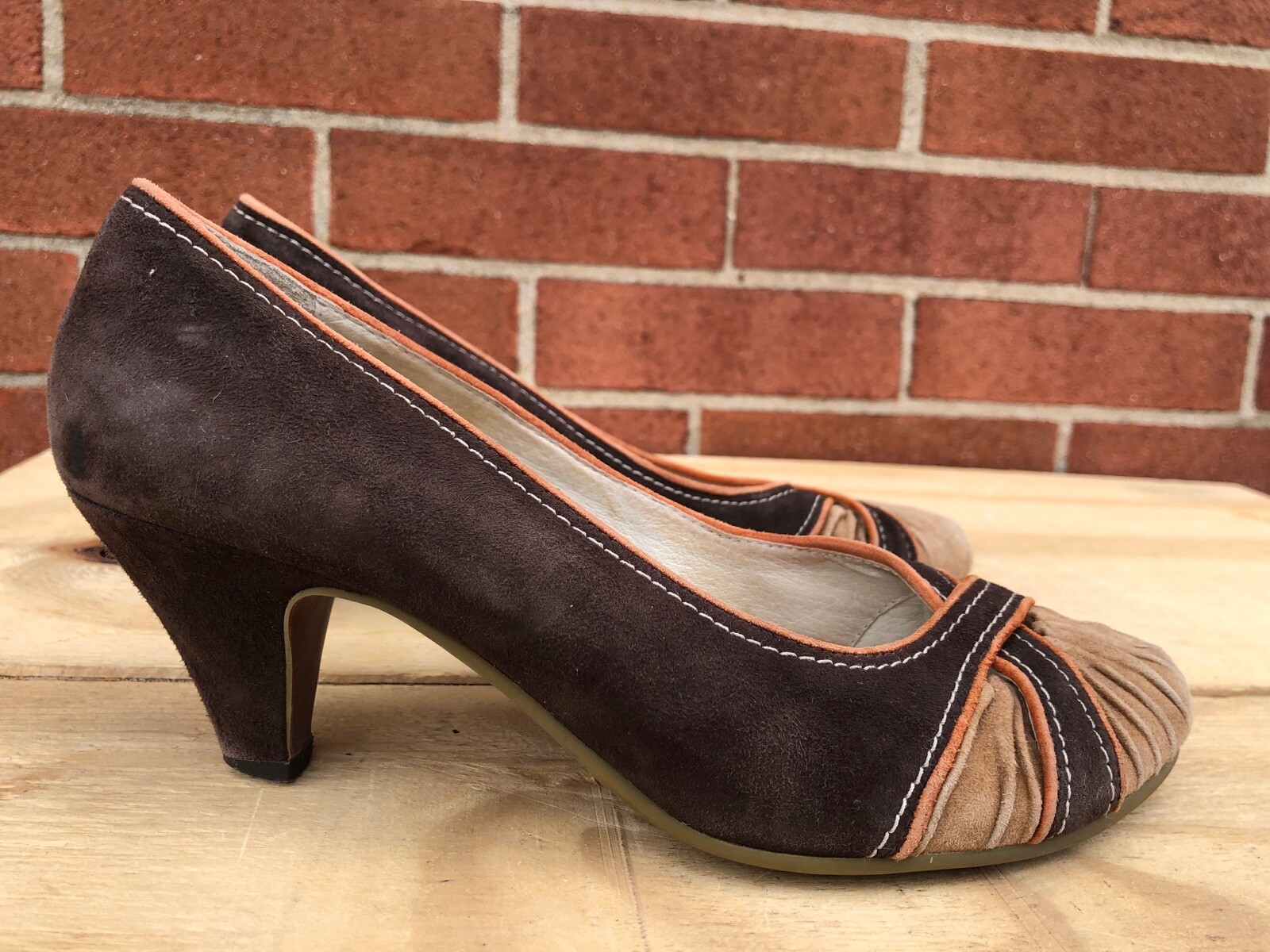 Staccato women Brown Leather suede Pumps low Heels US 6 (230)