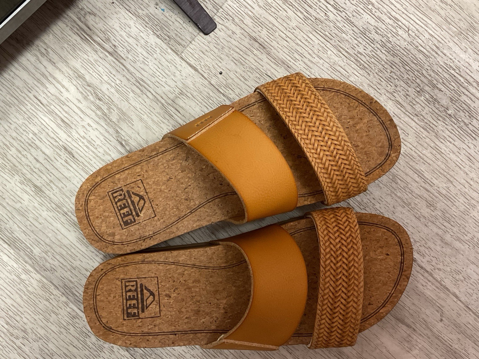 Reef Cushion Vista Hi Platform Sandals 5 Women Slide Faux Leather Chunky Shoes