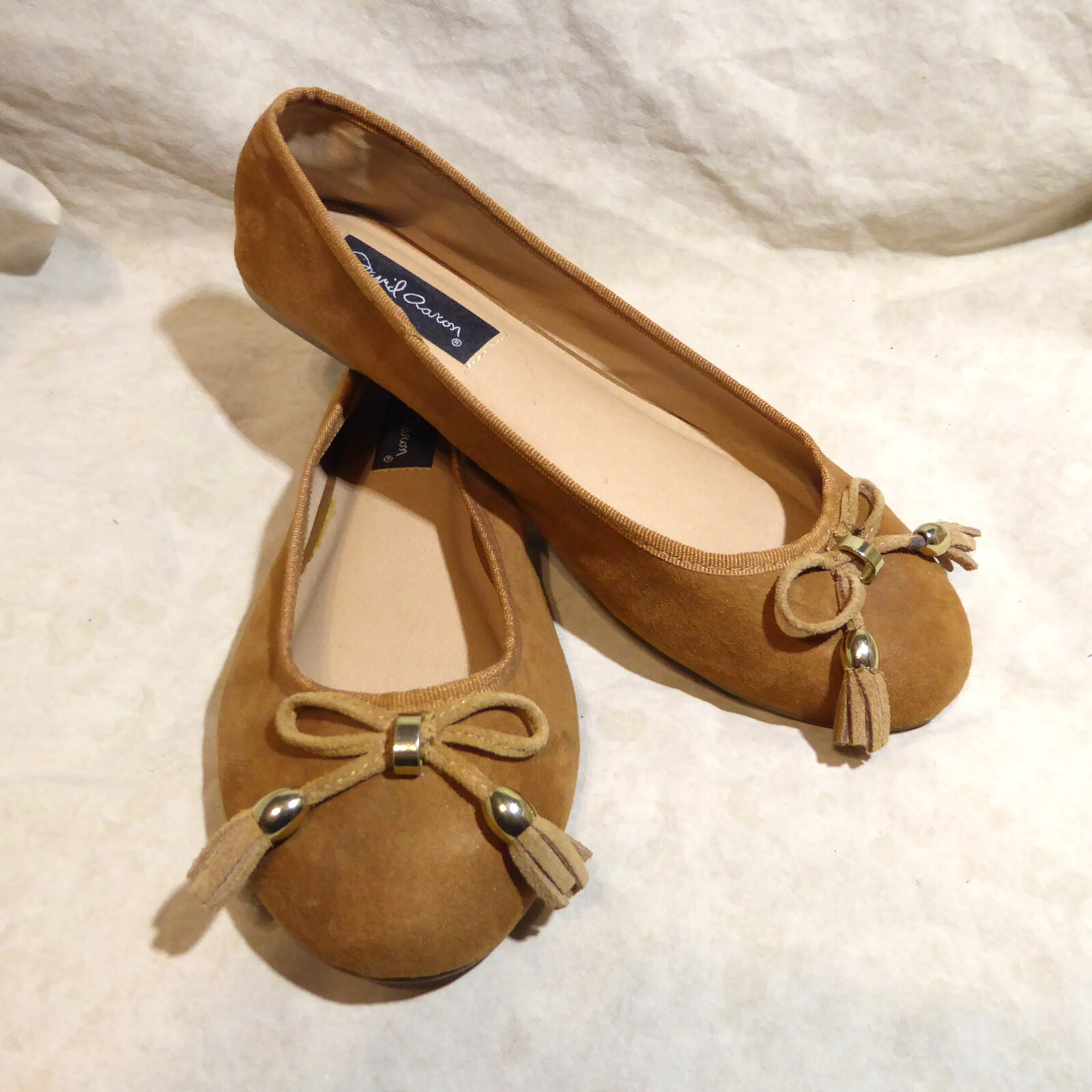 🩰 David Aaron Ballet Flats sz 8.5 M Butterscotch Brown Suede; Tasseled Bows