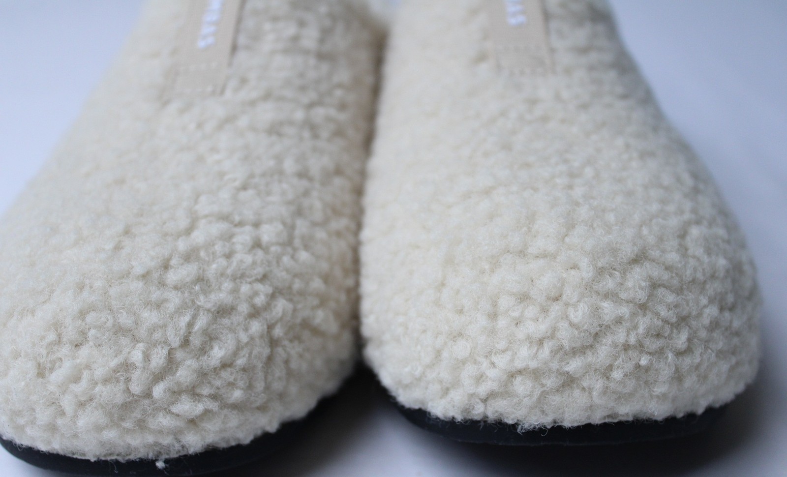 Bombas Women’s Memory Foam Slide On Sunday Slippers AC2 Ivory Size: 7 US: 6/7