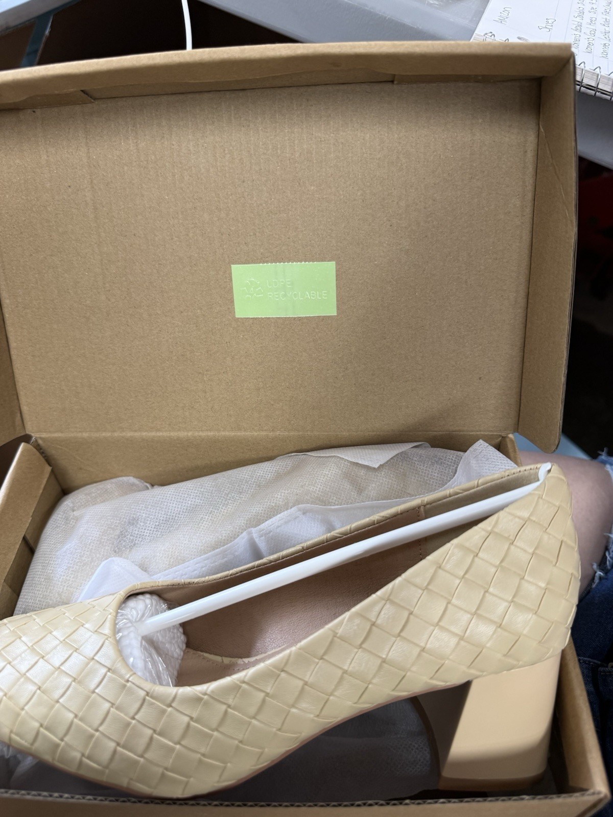 Women’s Beige Woven Pointed Toe Block Heel Pumps Faux Leather US 7 New w/ Box