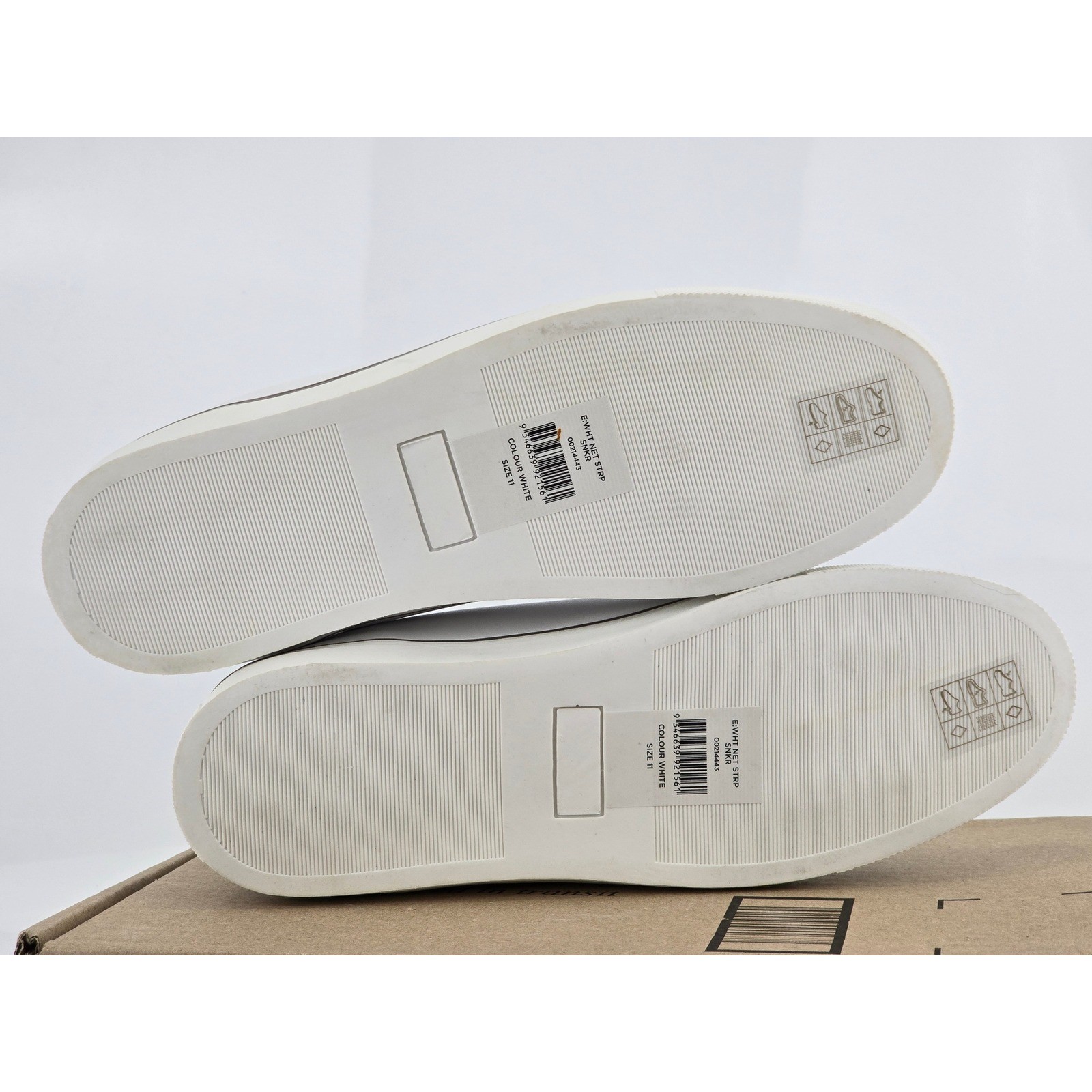Evans Net Strap Sneaker Womens Size 11 E Wide White Lace Up Casual – Excellent