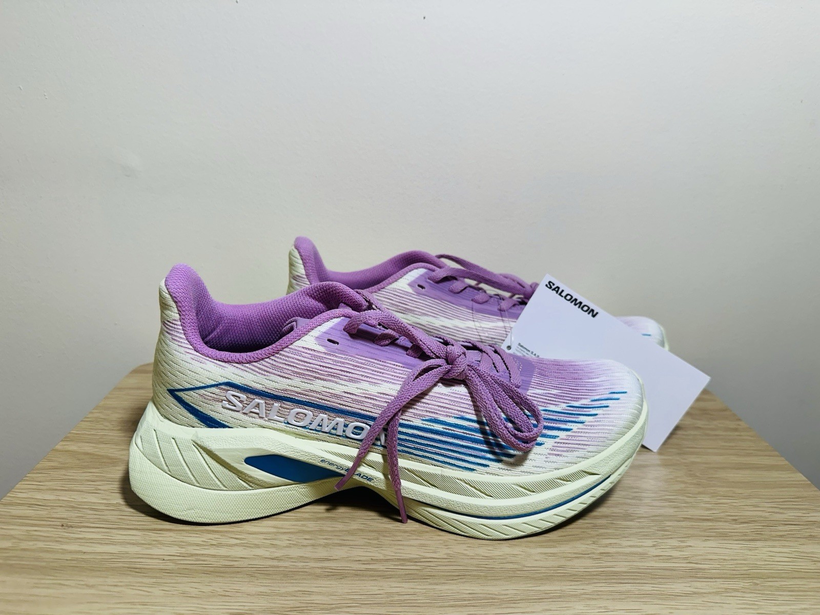 Salomon Spectacular 2 athletic shoes violet tulle sharp green NWOB size 6