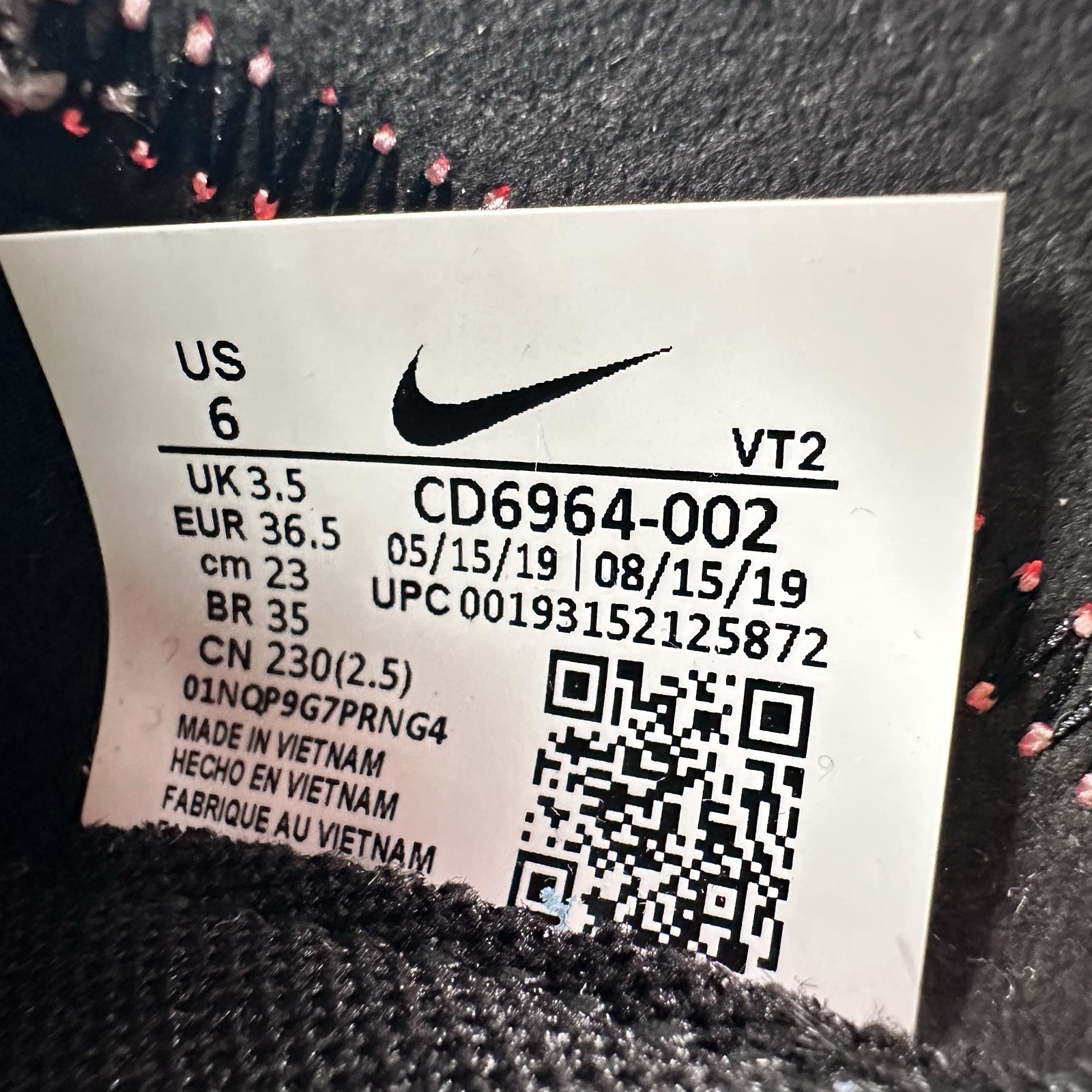 NIB Nike CD6964-002 Women React Element 55 PRM Shoes Sneakers Black Coral Size 6