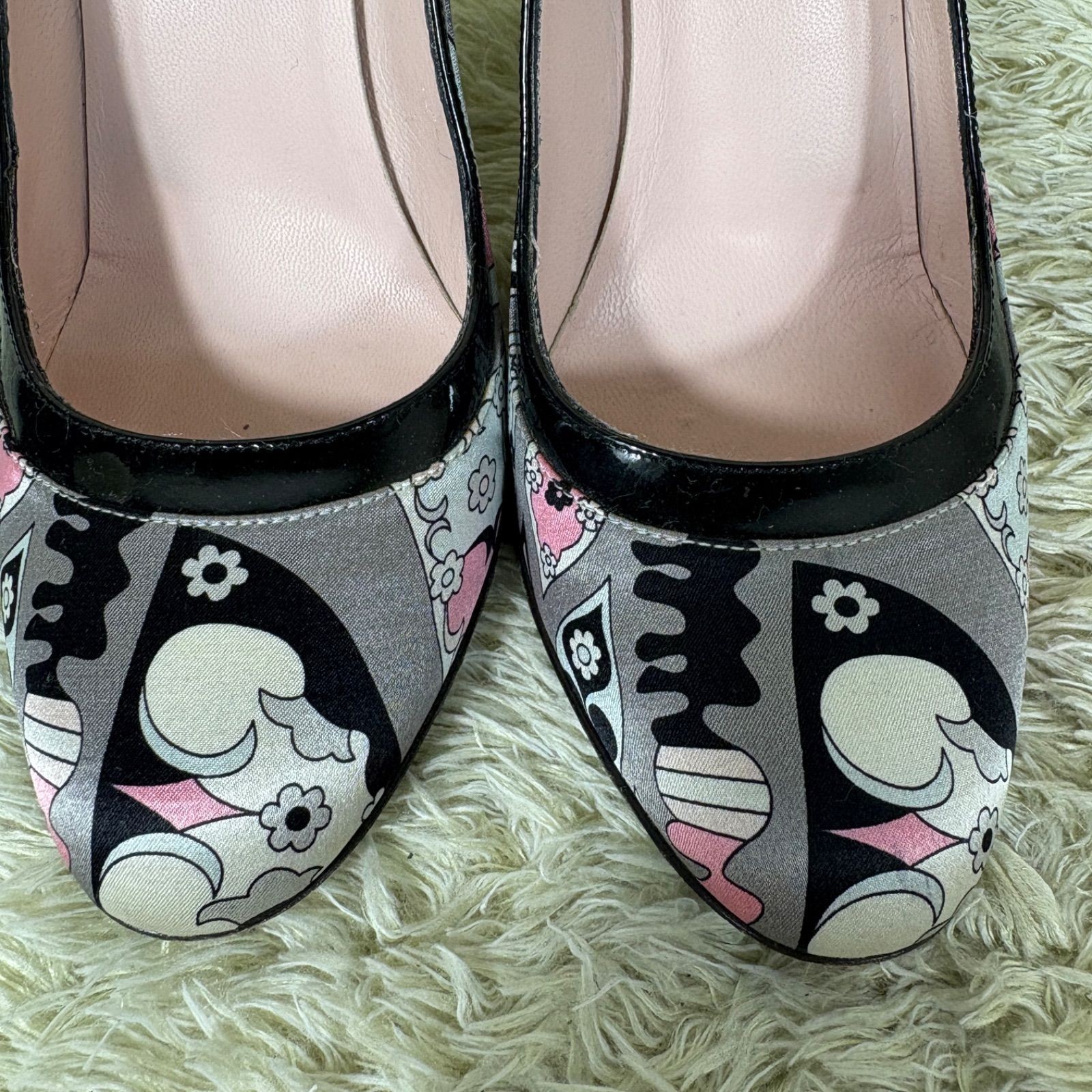 Emilio Pucci Pumps Satin & Patent Leather Gray Pink Allover Print Round Toe EU36
