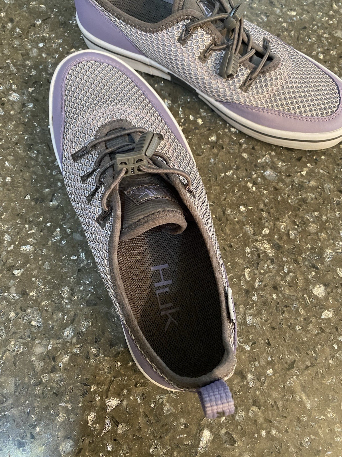 Huk Women’s Size 8 Mania Fishing Shoes Lilac Charcoal