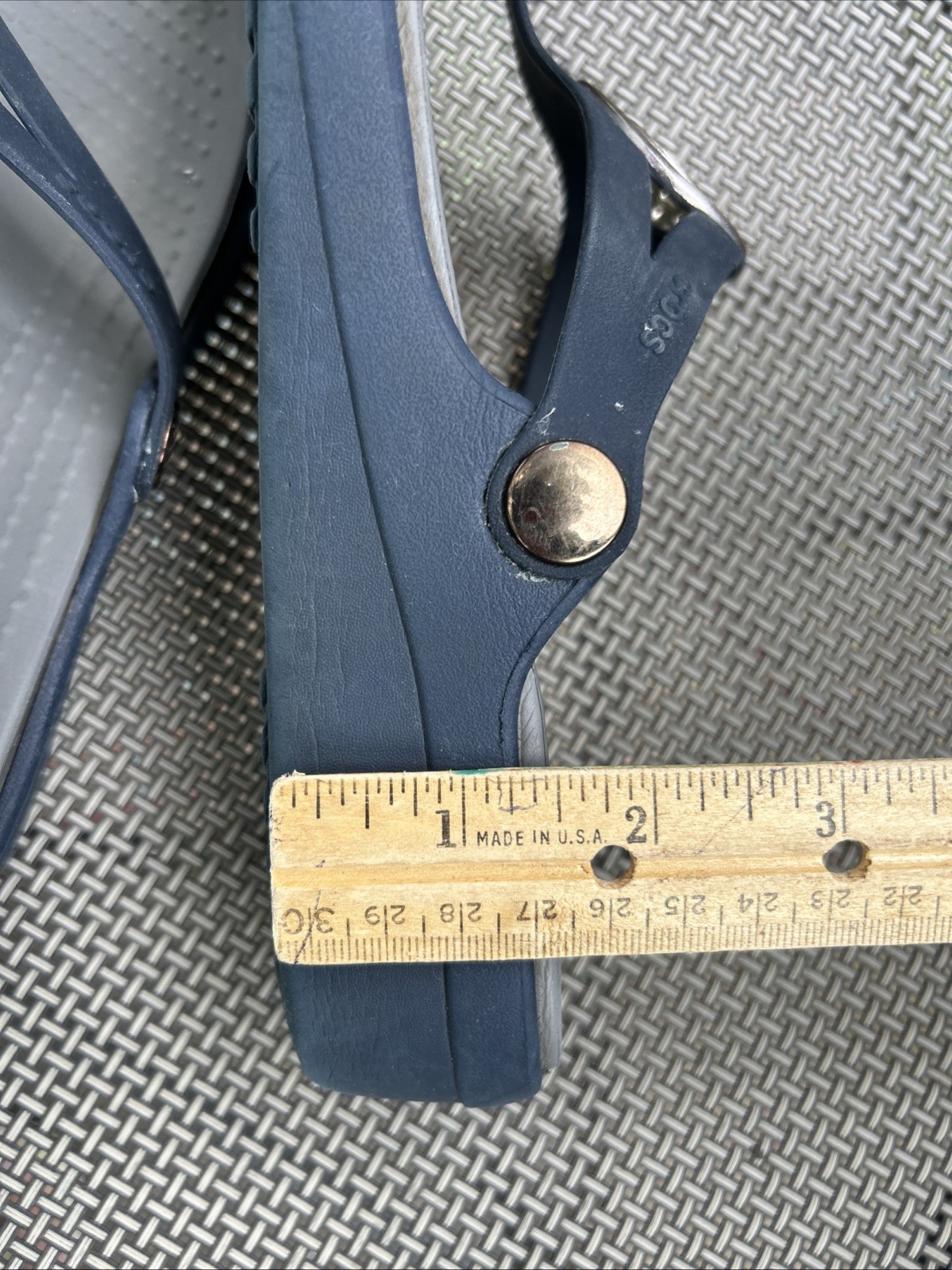 Crocs Sanrah Circle Wedge Flip Sandal Women’s Size 8 Navy Blue/Graphite