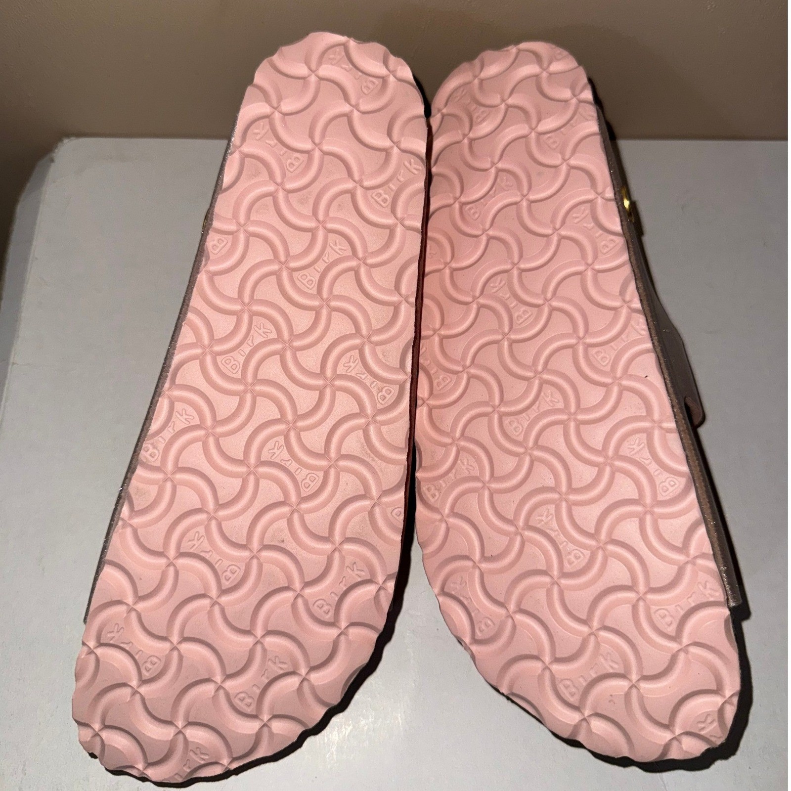 Birkenstock Arizona Rivet Logo Light Rose Pink Velvet Shimmer Sandals 37 Narrow