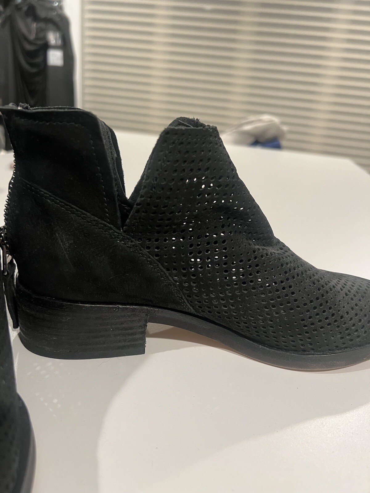 Dolce Vita Sher Perforated Bootie Laser Cut Back Zip Black Suede 7.5