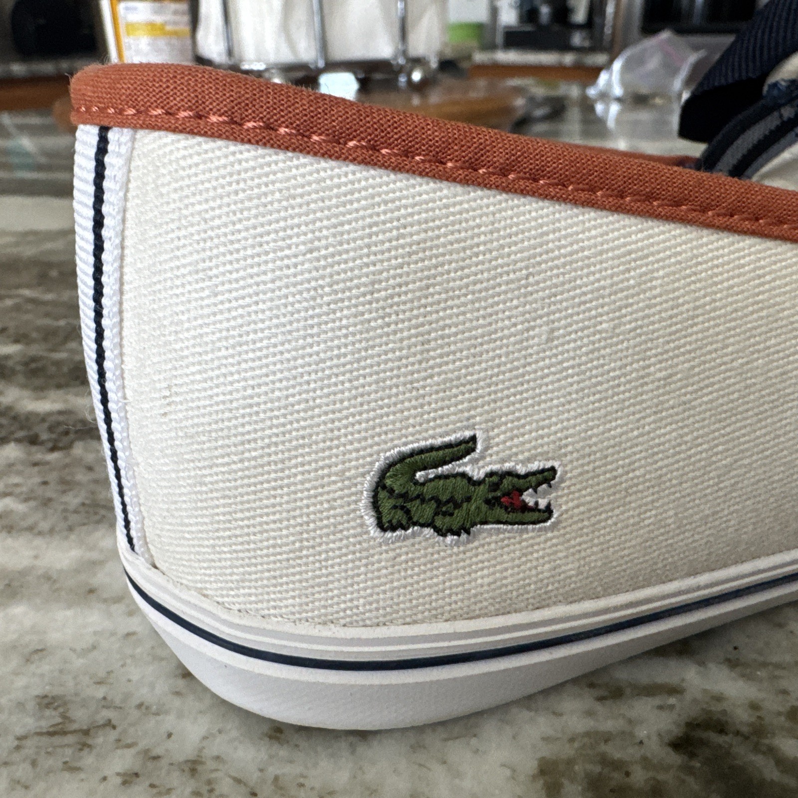 Lacoste Marthe Paris Women’s Slip On Flat Canvas Shoes Wine Sz 9.5 New In Box!