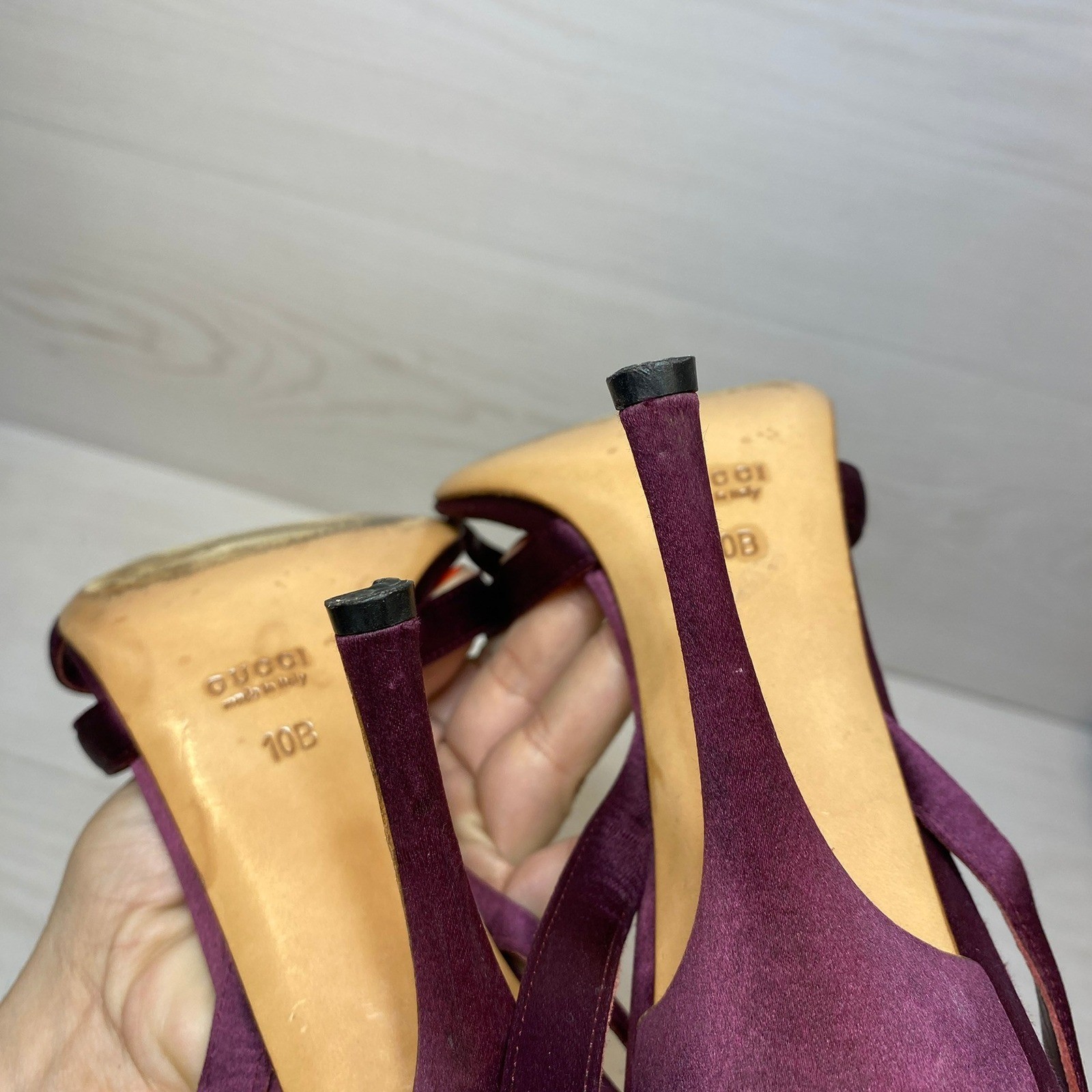 Gucci Purple Satin Ankle Wrap Stiletto Sandals Heels 10B Made in Italy