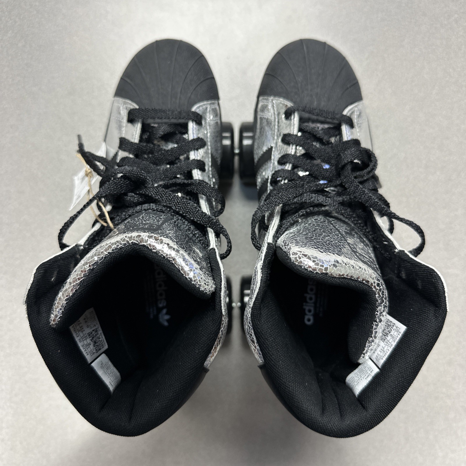Adidas Superstar 82 Roller Skate Silver Metallic Black JH5522 Women’s Size 7.5