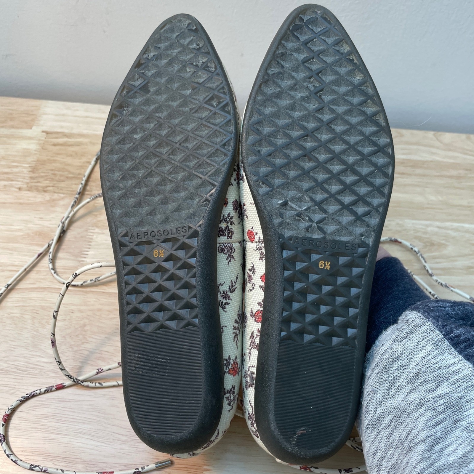 Aerosoles Aware Laura Ashley Floral Lace Up Ghillie Ballet Flats Cream Red 6.5
