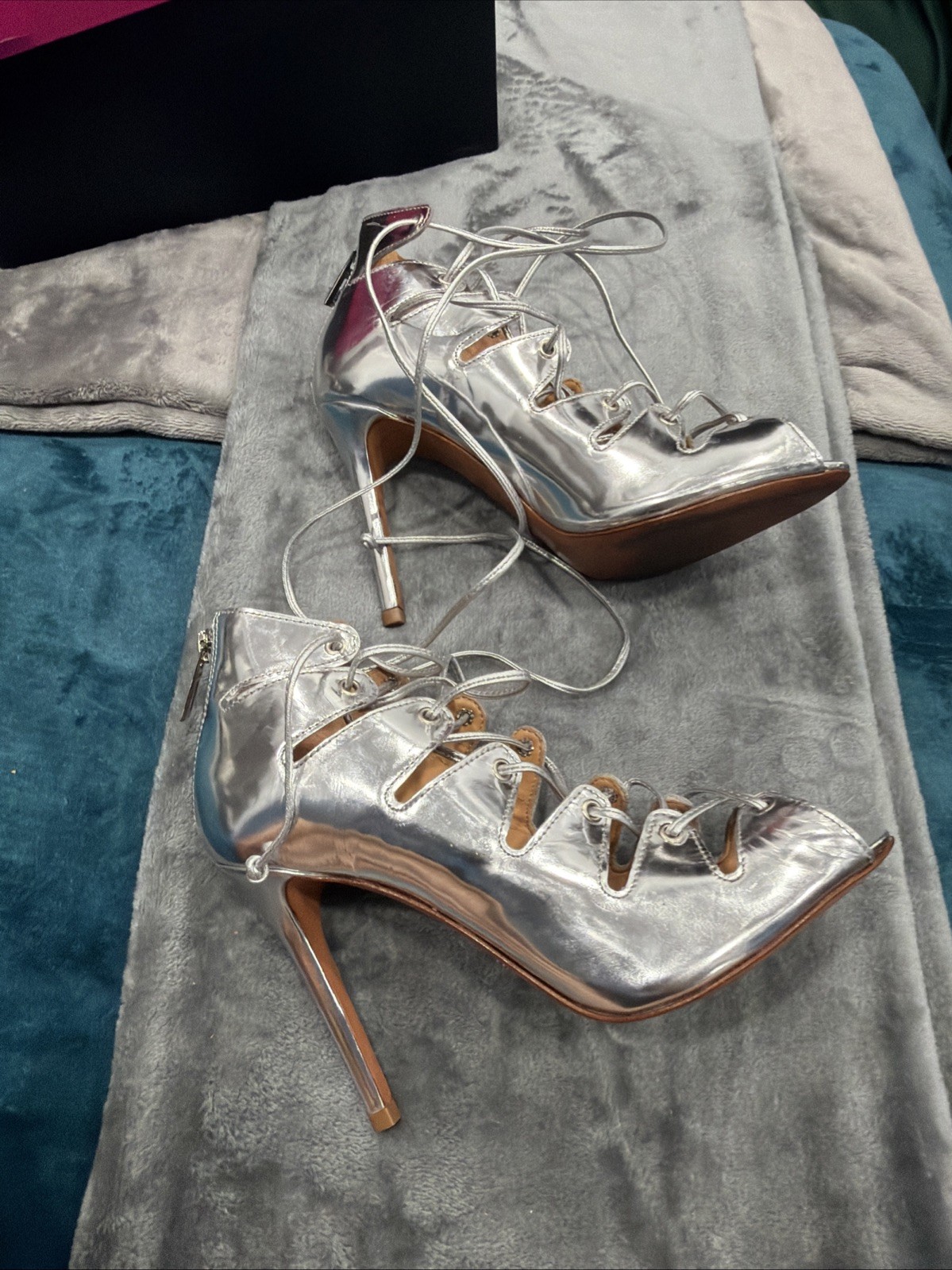 Schultz Leather Size 8 Silver Lace Up Open Toes Sandals Made In Brazil’s