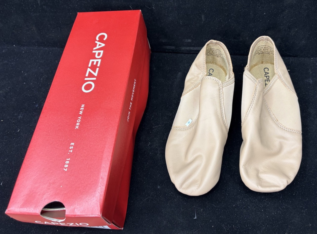 Capezio Jazz Shoes 7W Tan EJ2