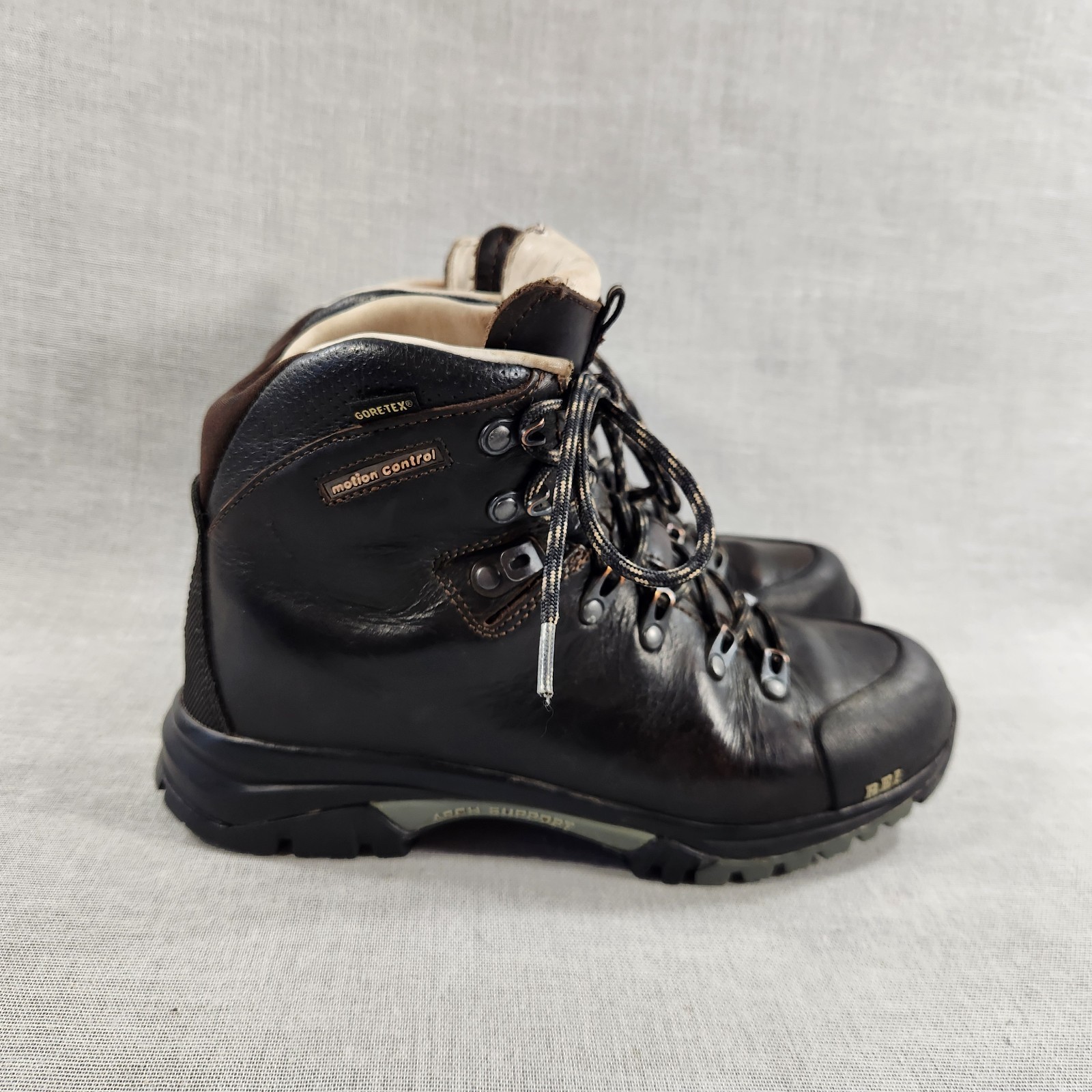 REI Spirit III GTX Brown Leather Lace Up Womens Size 7 Hiking Ankle Boots Shoes