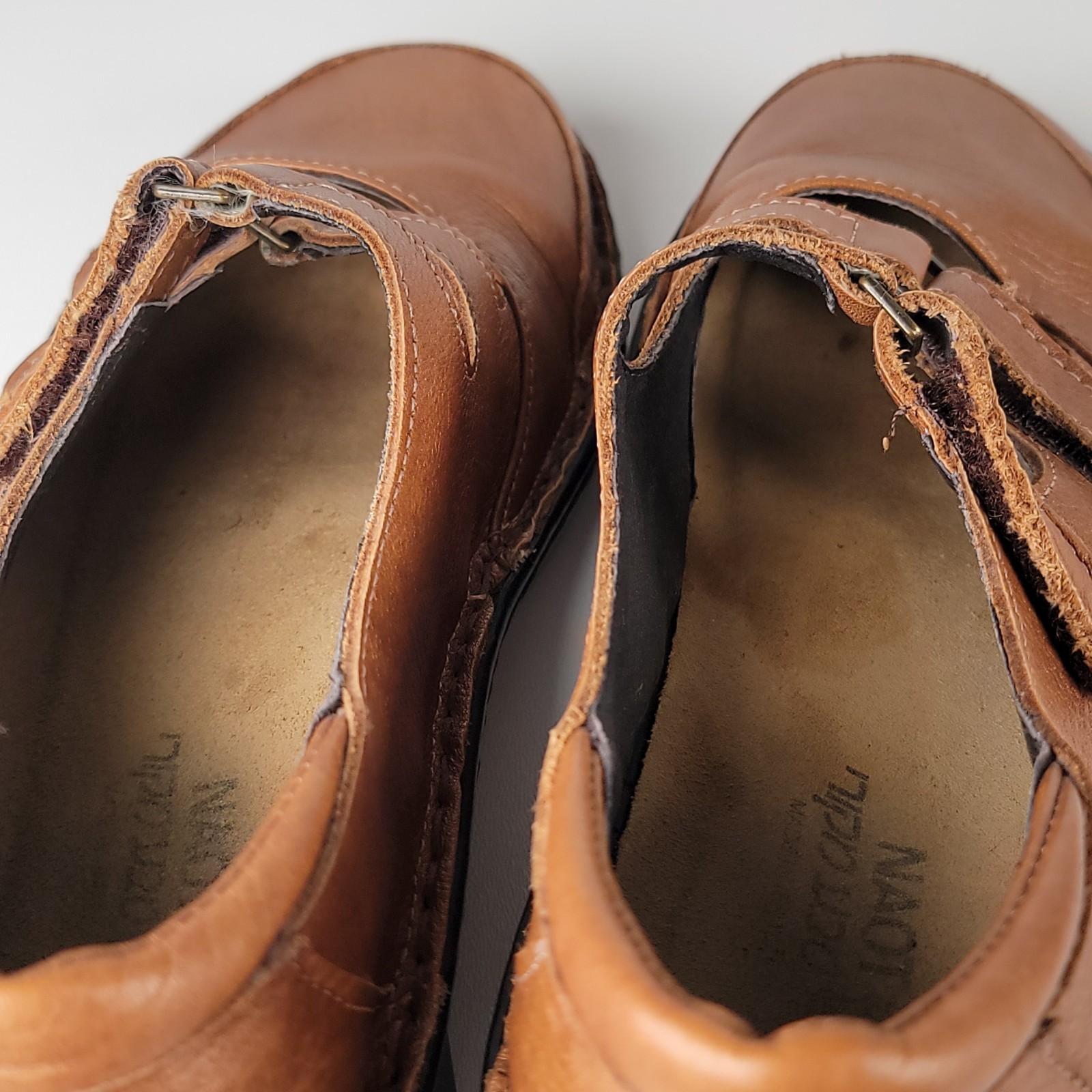 Naot Women’s Brown Leather Mary Jane Comfort Shoes Adjustable Strap EU 39 US 8