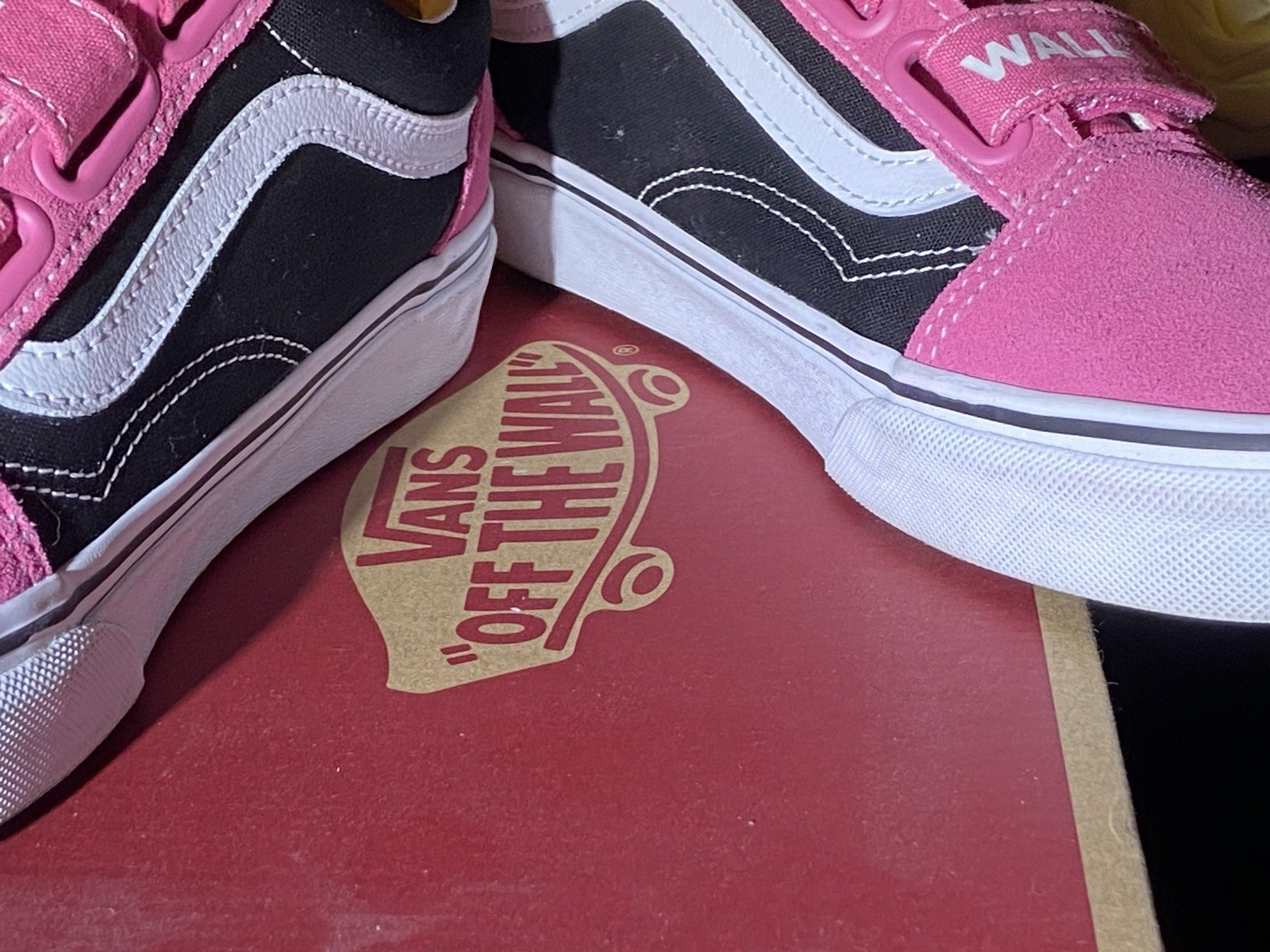 OLD SKOOL V OTW STRAPPED VANS