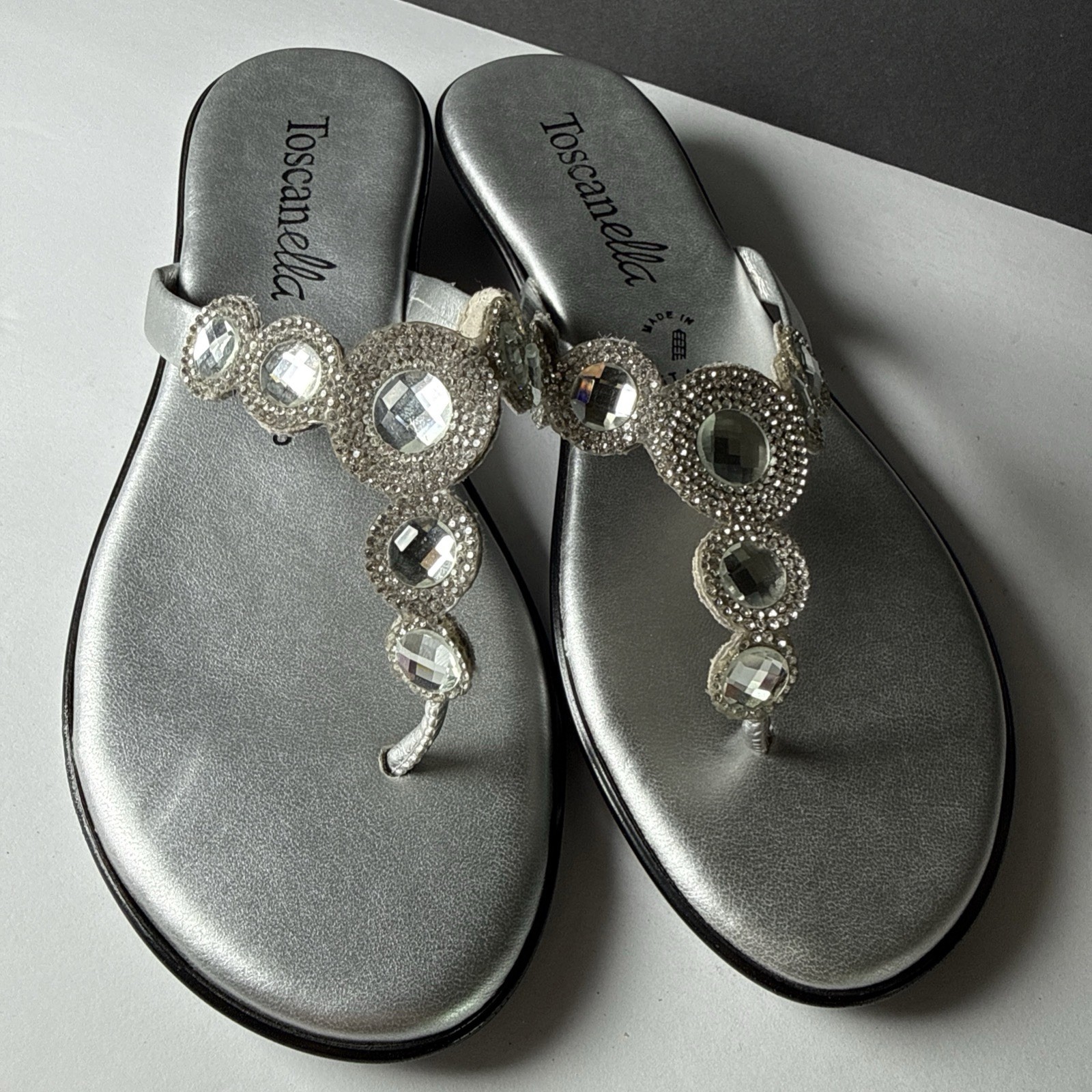 Toscanella Silver & Rhinestones Flip Flop Sandals Women’s Sz 8Mm Made In Italy