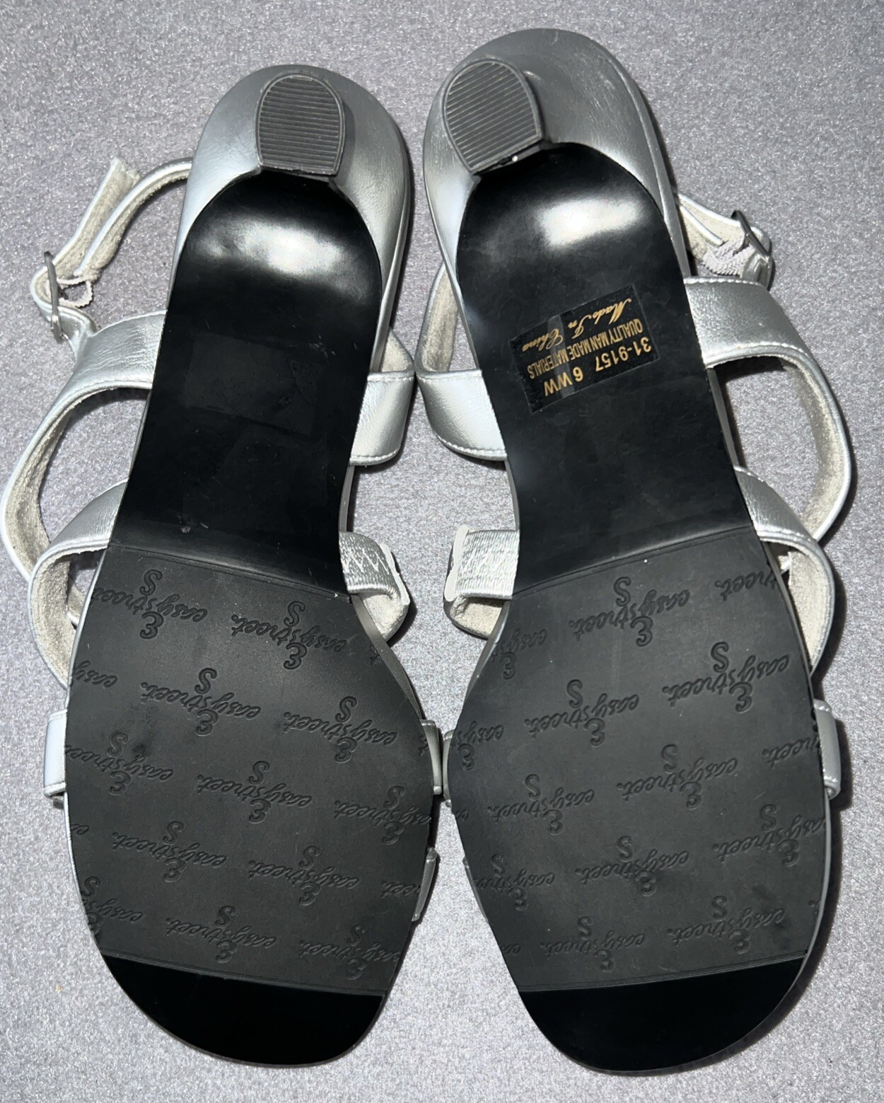 Easy Street Silver Como Women’s Sandal size 6 WW Extra Wide Buckle 2.5 in heel