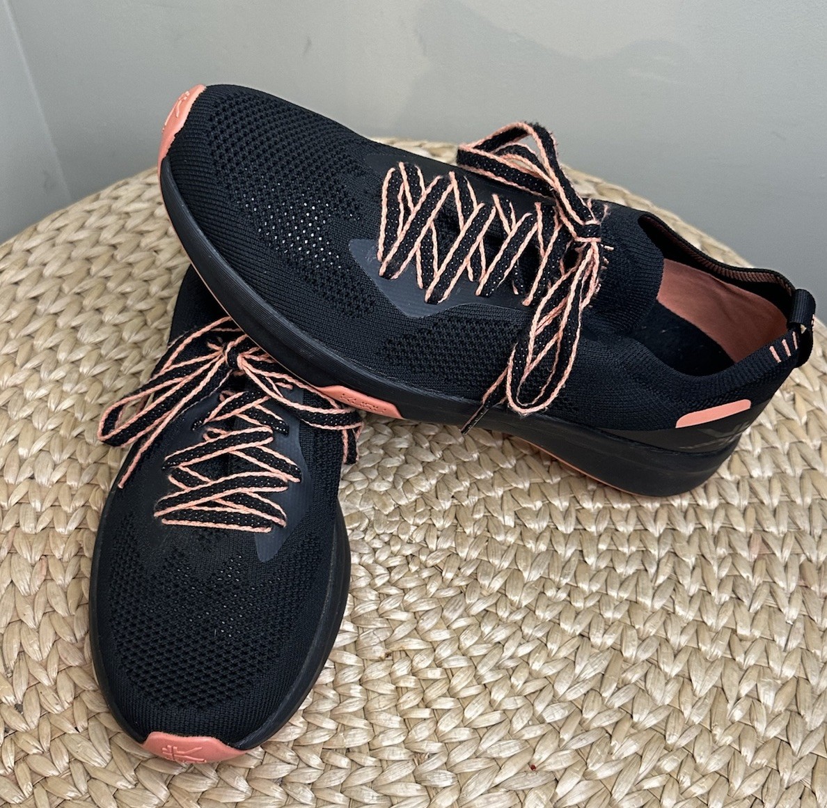 KURU FLUX Black-SoftCoral NOVAKnit EVA Foam Running Shoes Women’s 9.5 Sneakers