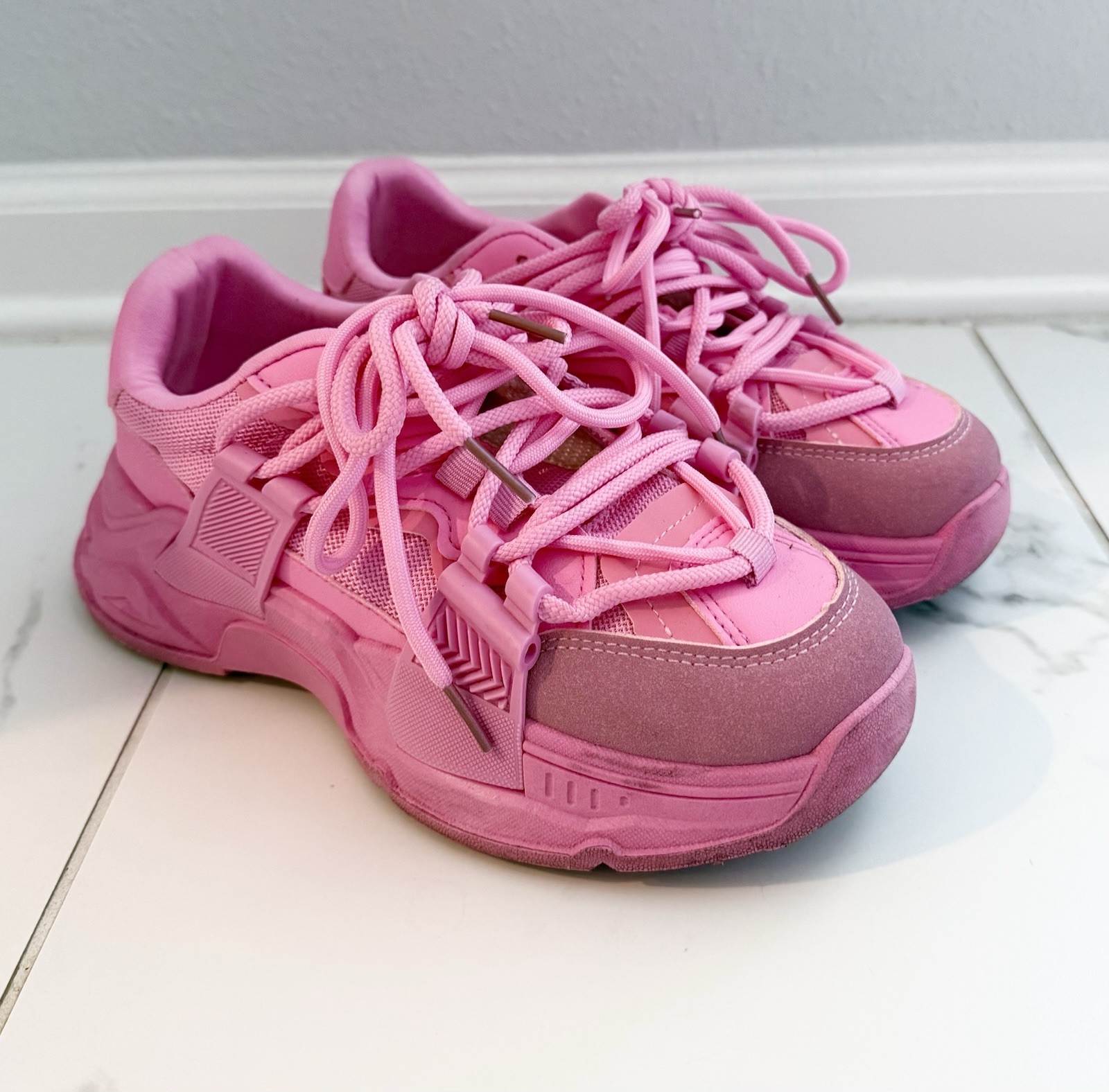 OLIVIA MILLER PINK SNEAKERS SIZE 8 7.5 SPORTS WOMEN SHOES HIGH DESIGNER GIRLS