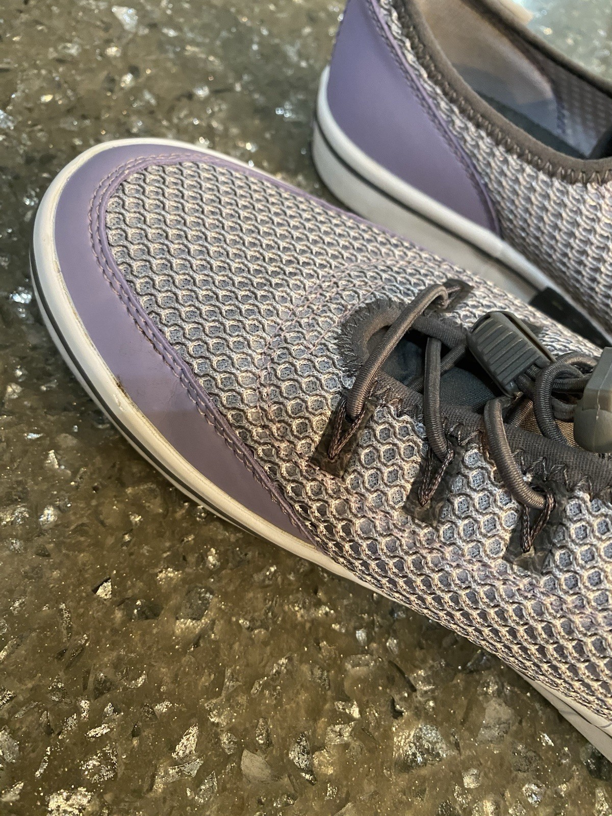 Huk Women’s Size 8 Mania Fishing Shoes Lilac Charcoal