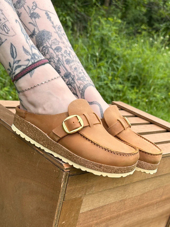 Birkenstock Buckley Oiled Leather Clogs Cognac, Size 40