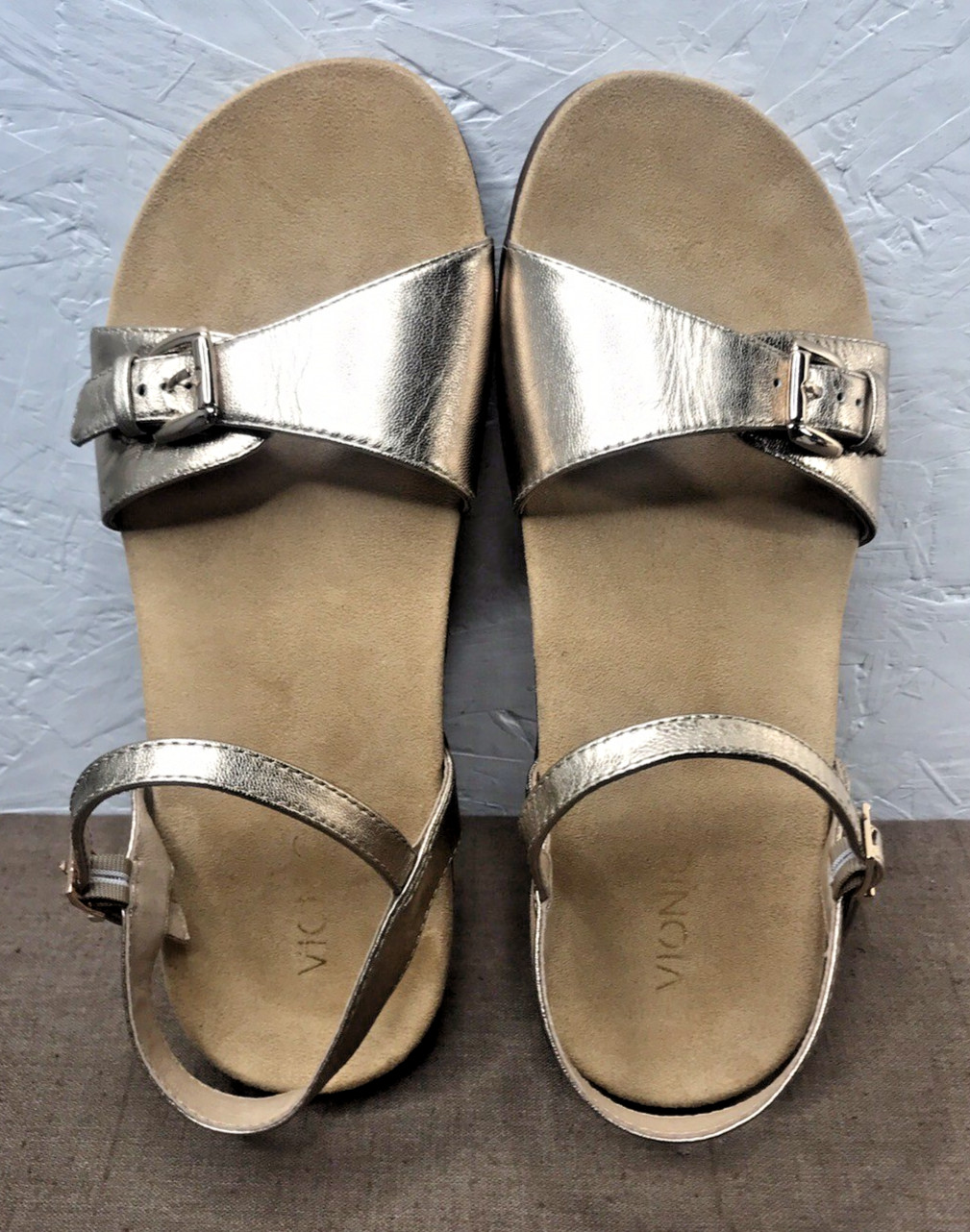 *See Description Vionic Alita Women’s Sandals Metallic Gold Leather Size 11W