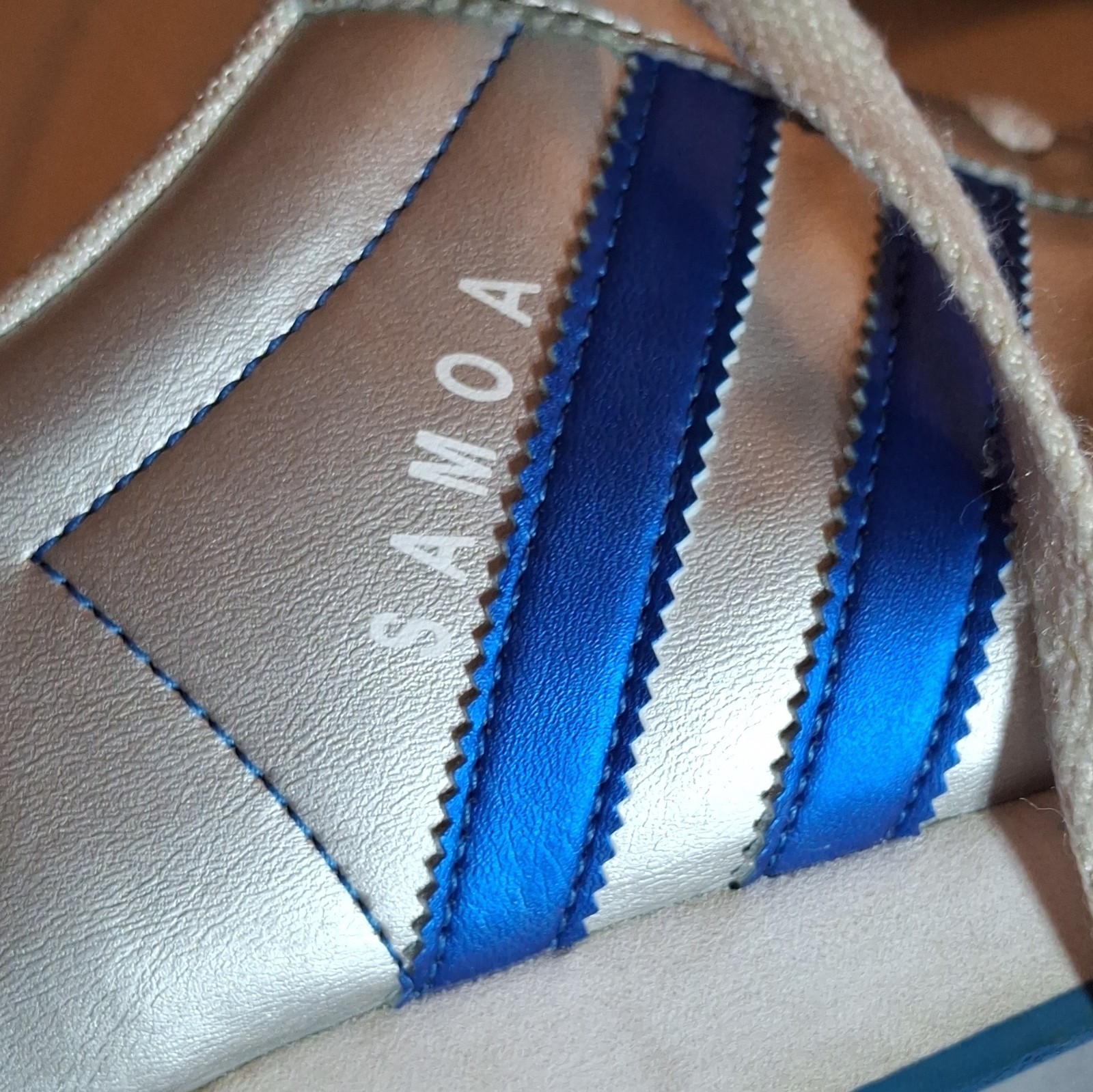 adidas Samoa Silver/Blue/White Low Top Lace Up Sneakers Style Code G99573