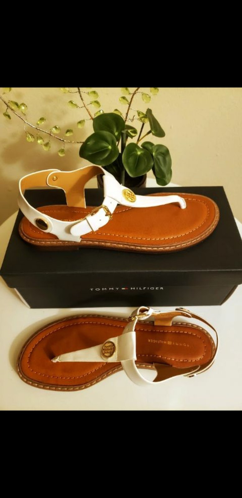 Tommy Hilfiger BENNIA Thong Sandal’s, White/Gold Logo Buckle, Woman’s 7.5 *NIB*